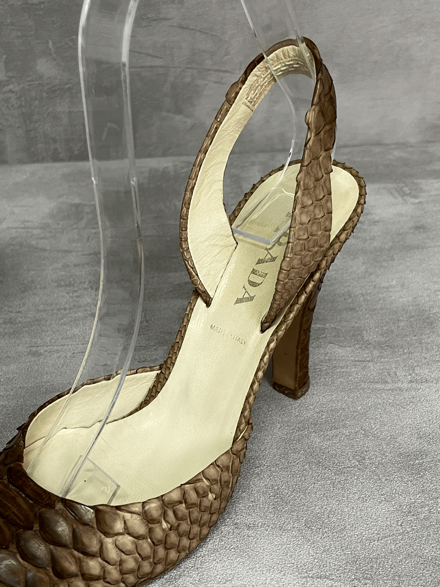 Prada Prada Gradated Beige Close Toe Medium Heel Sandals Size US 6 / IT 36 - 3 Thumbnail