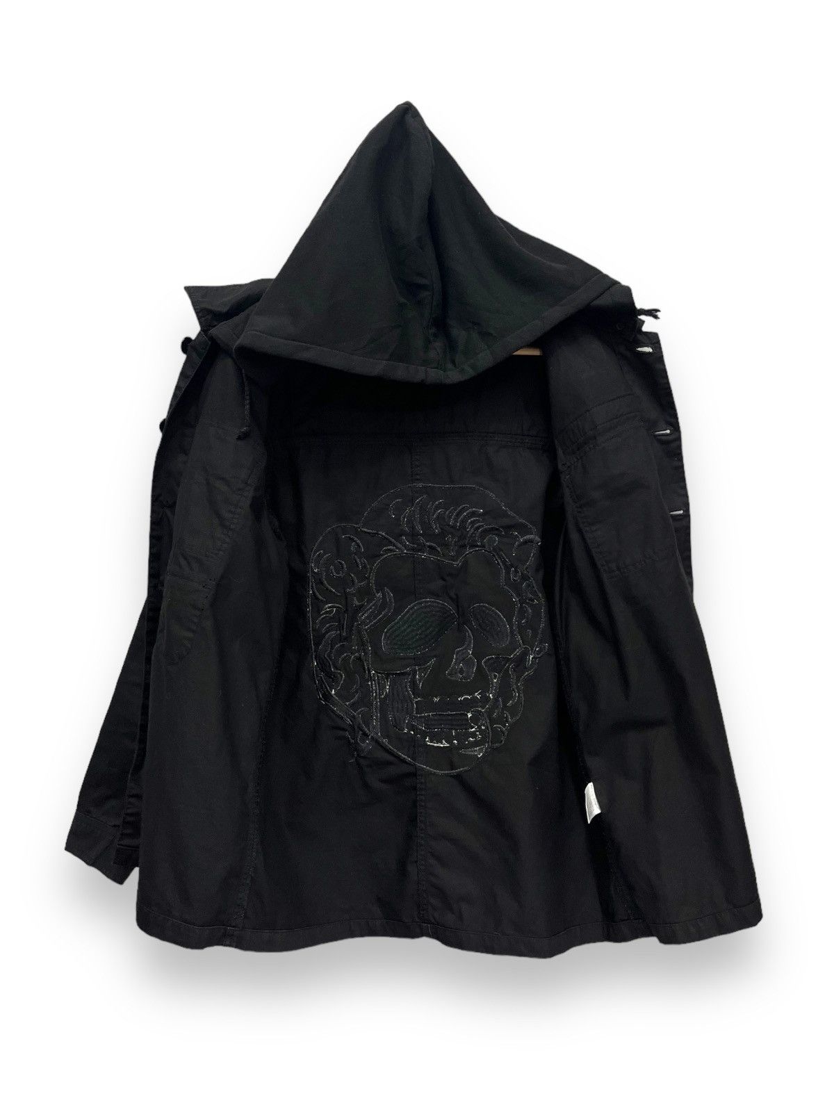 If Six Was Nine GLADNEWS Punk Gothic “ART IS AMAZING” Big Embroidery Skull💀 Size US S / EU 44-46 / 1 - 8 Thumbnail
