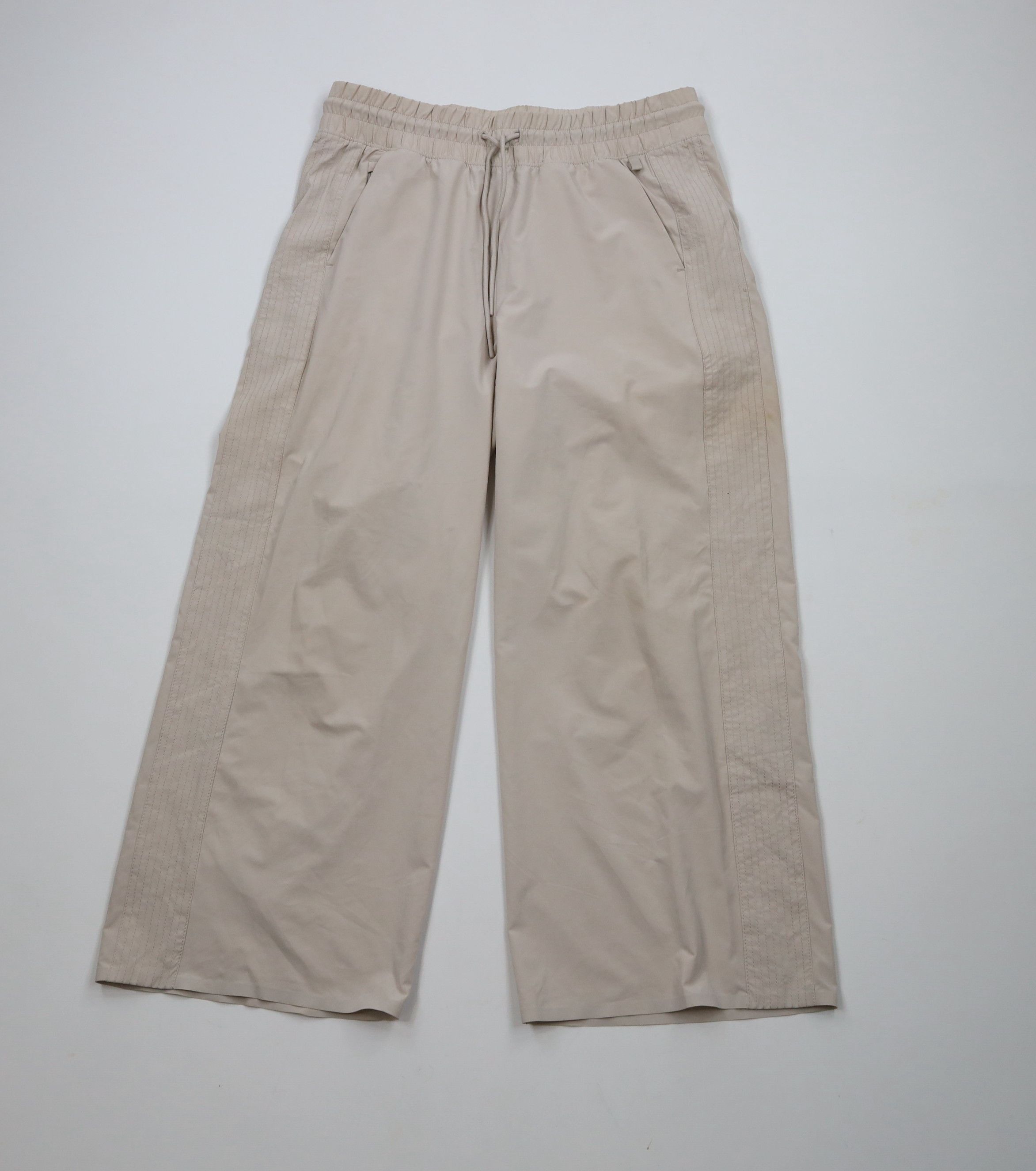 Athleta × Vintage Athleta Stretch Avenue Wide Leg Crop Pants Capris Beige Tan Size 32" / US 10 / IT 46 - 1 Thumbnail