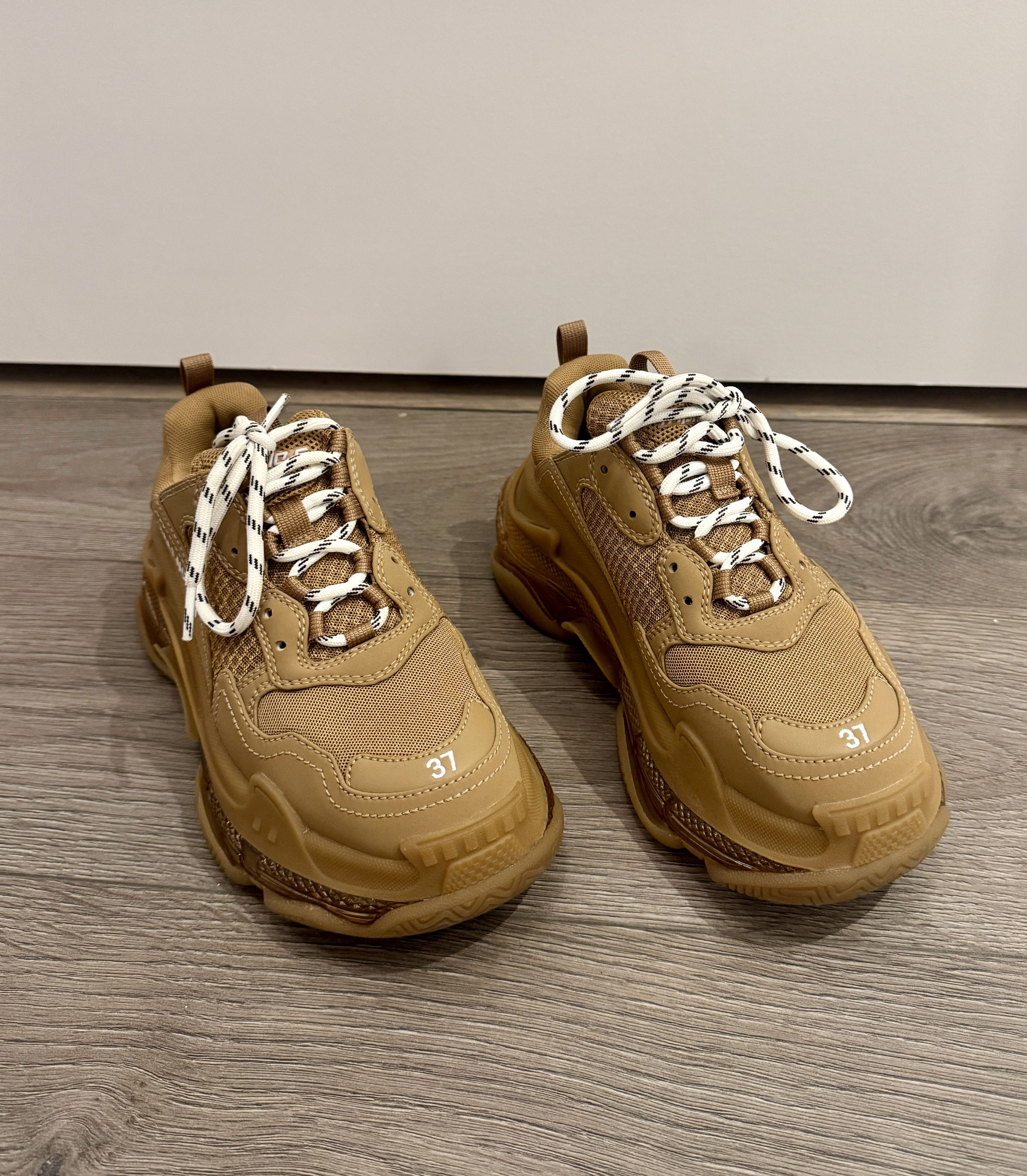 Balenciaga BALENCIAGA - Triple S sneakers Size US 7 / IT 37 - 1 Thumbnail