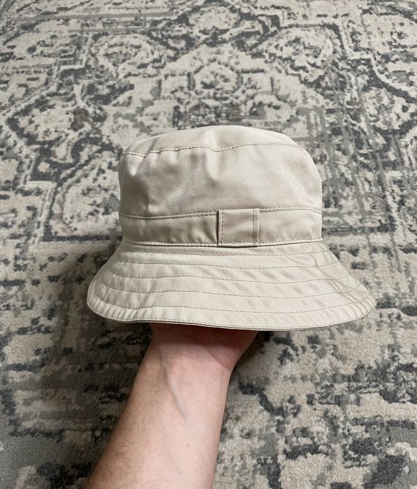 Burberry bucket hotsell hat grailed