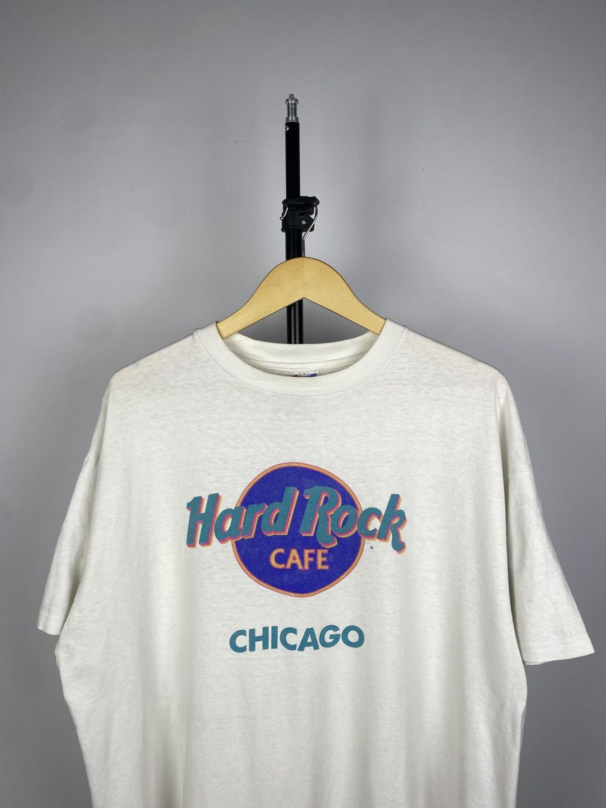 Hard Rock Cafe × Vintage Vintage 90s Hard Rock Cafe Chicago T-Shirt Size US XL / EU 56 / 4 - 2 Thumbnail