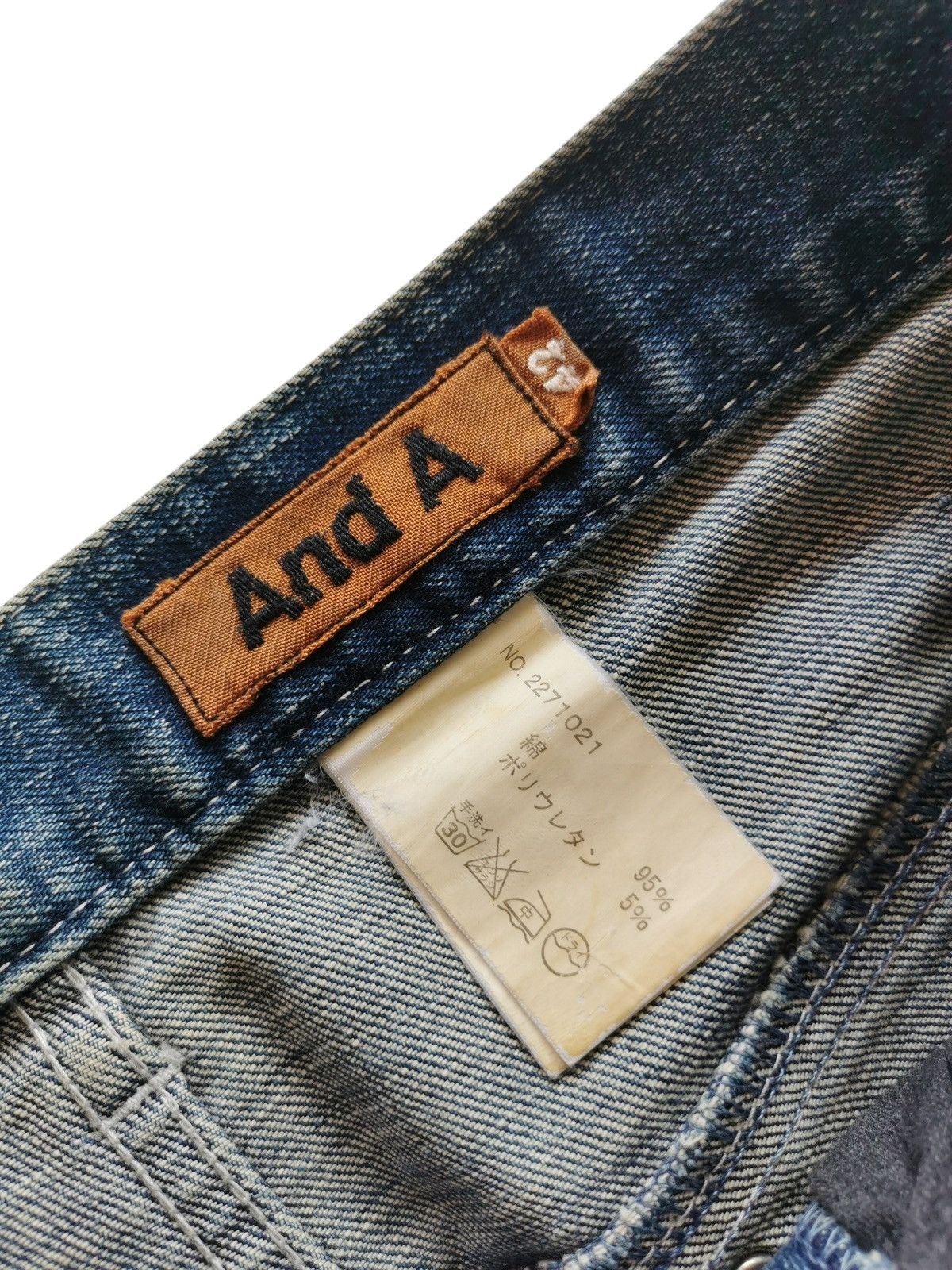 Jean And A Jeans Show Zipper Biker Twisted Size US 32 / EU 48 - 2 Thumbnail