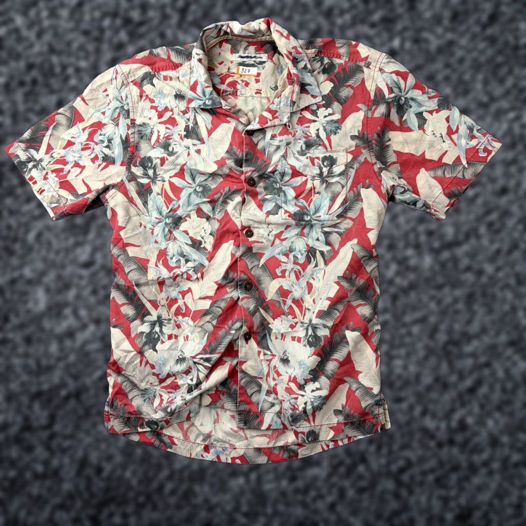 Tommy Bahama Tommy Bahama Shirt Mens S Red Floral Hawaiian Short Sleeve Button Front Shirt Size US S / EU 44-46 / 1 - 1 Thumbnail