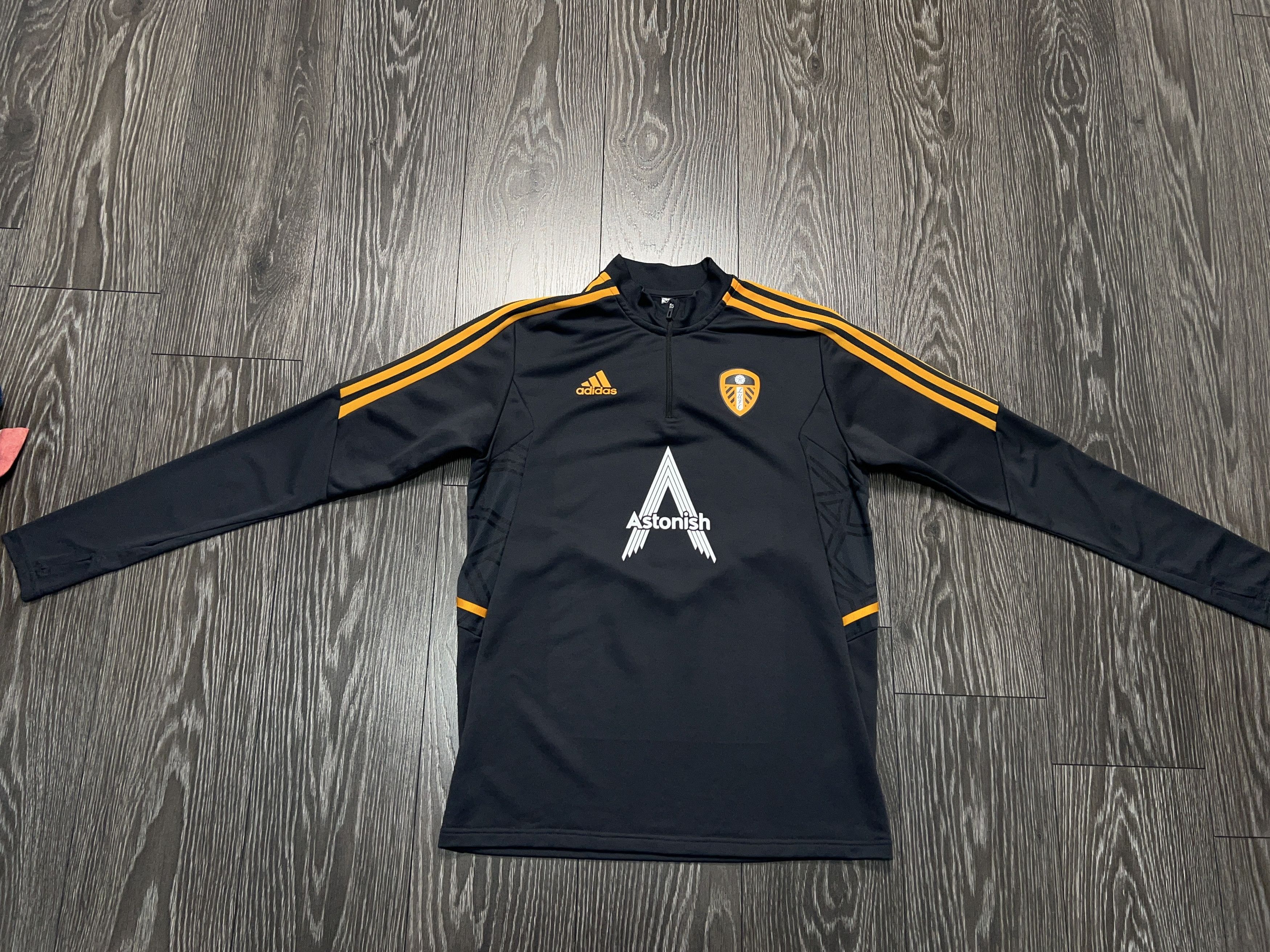 Adidas Leeds United 2022 Soccer Football Training Track Top Jacket Size US L / EU 52-54 / 3 - 5 Thumbnail