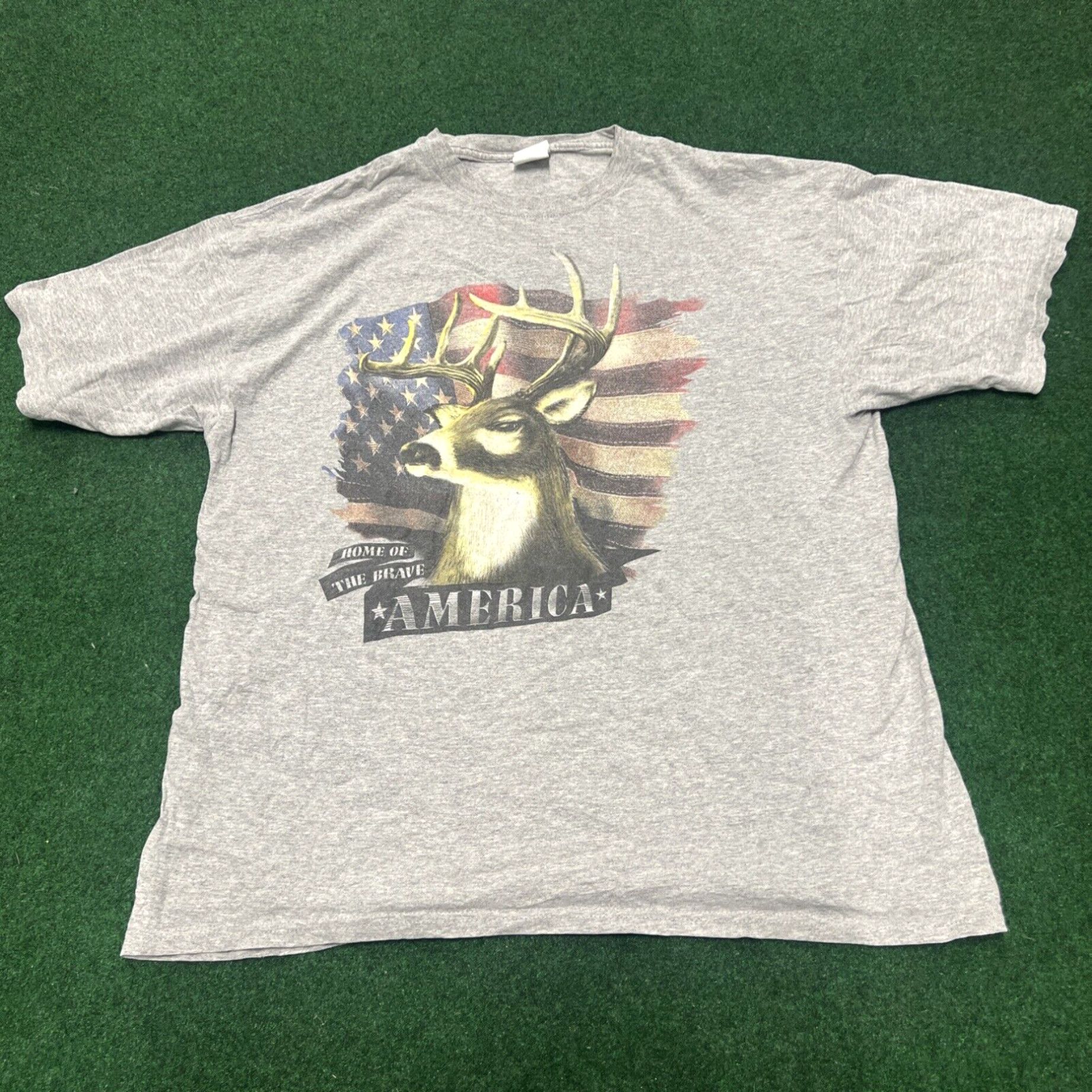 The Mountain Mens XL Gray Short Sleeve Patriotic Deer America Shirt Work Outdoors Size US XL / EU 56 / 4 - 1 Thumbnail