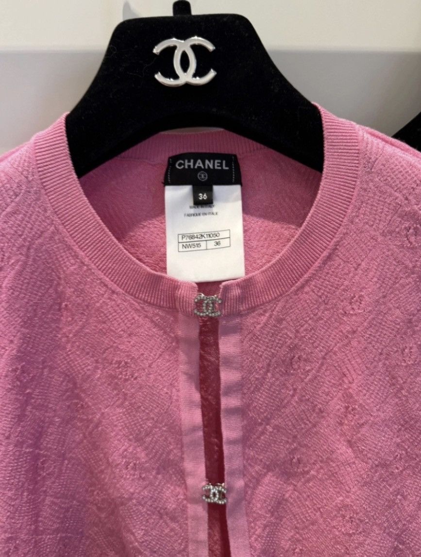 Chanel CC rhinestone clasp cardigan Size S / US 4 / IT 40 - 6 Thumbnail