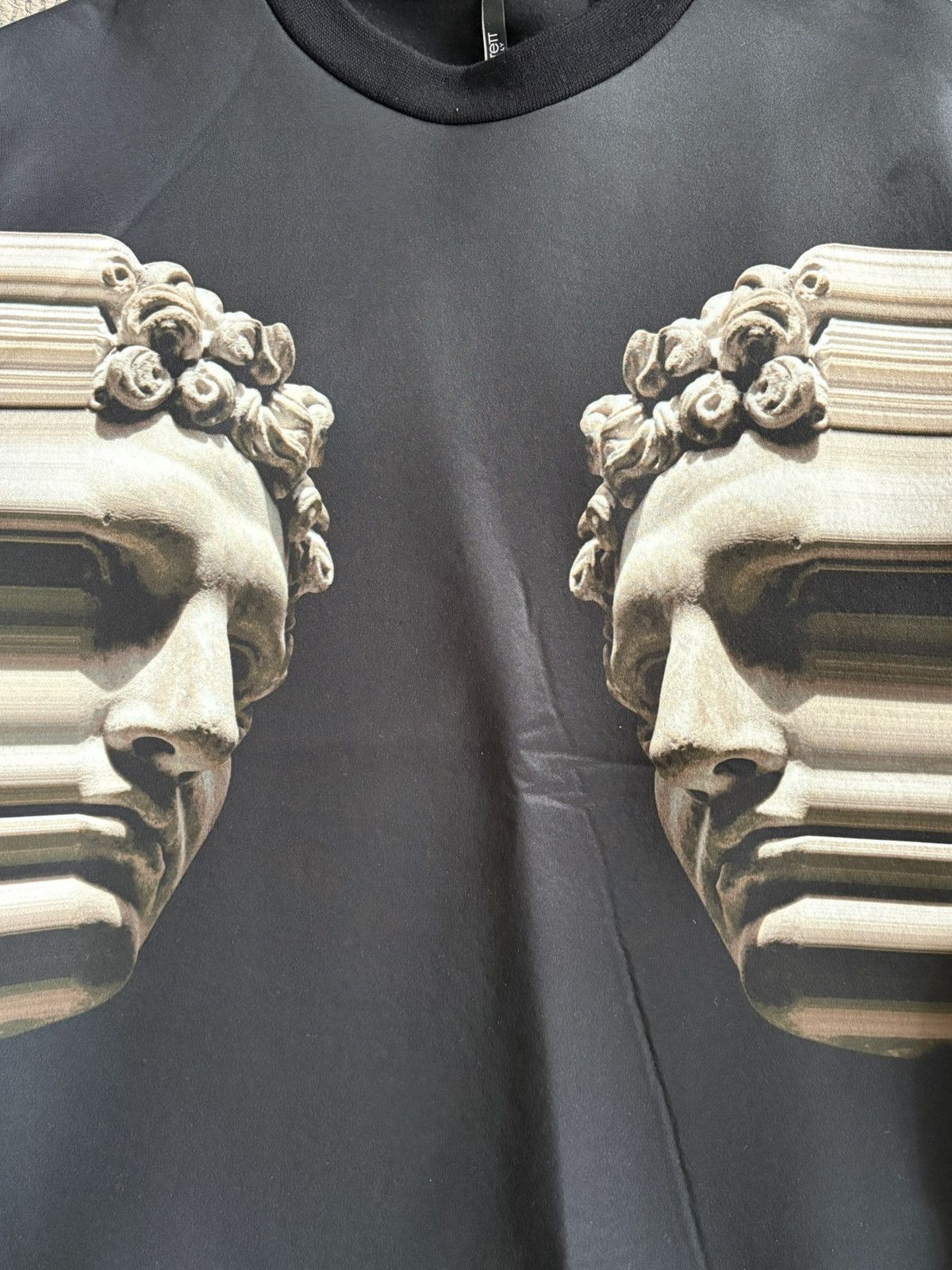 Neil Barrett Warped Roman Bust Neoprene Sweatshirt Size US S / EU 44-46 / 1 - 2 Thumbnail