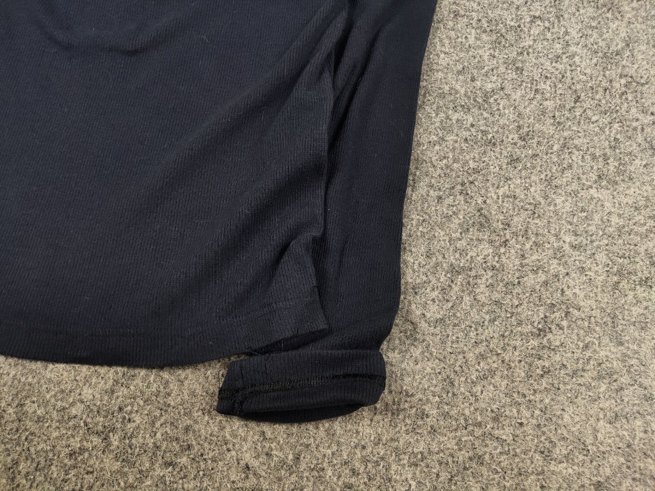 Dolce & Gabbana Dolce & Gabbana Vintage 90's dark blue ribbed long sleeve Size US S / EU 44-46 / 1 - 5 Thumbnail