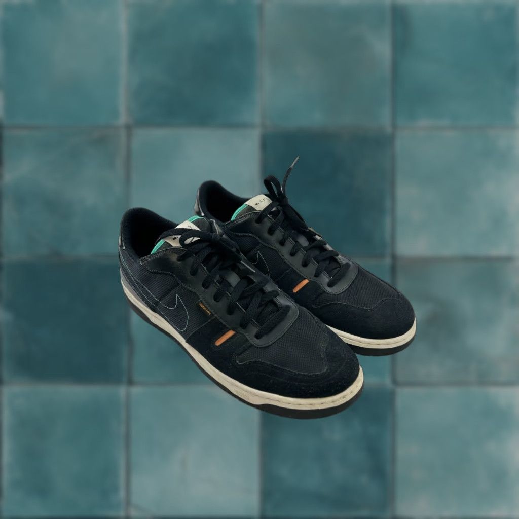 Nike Nike Sneakers Mens US Size 13 Black Athletic Gym Training CJ1640-010 Squash Type Size US 13 / EU 46 - 1 Thumbnail