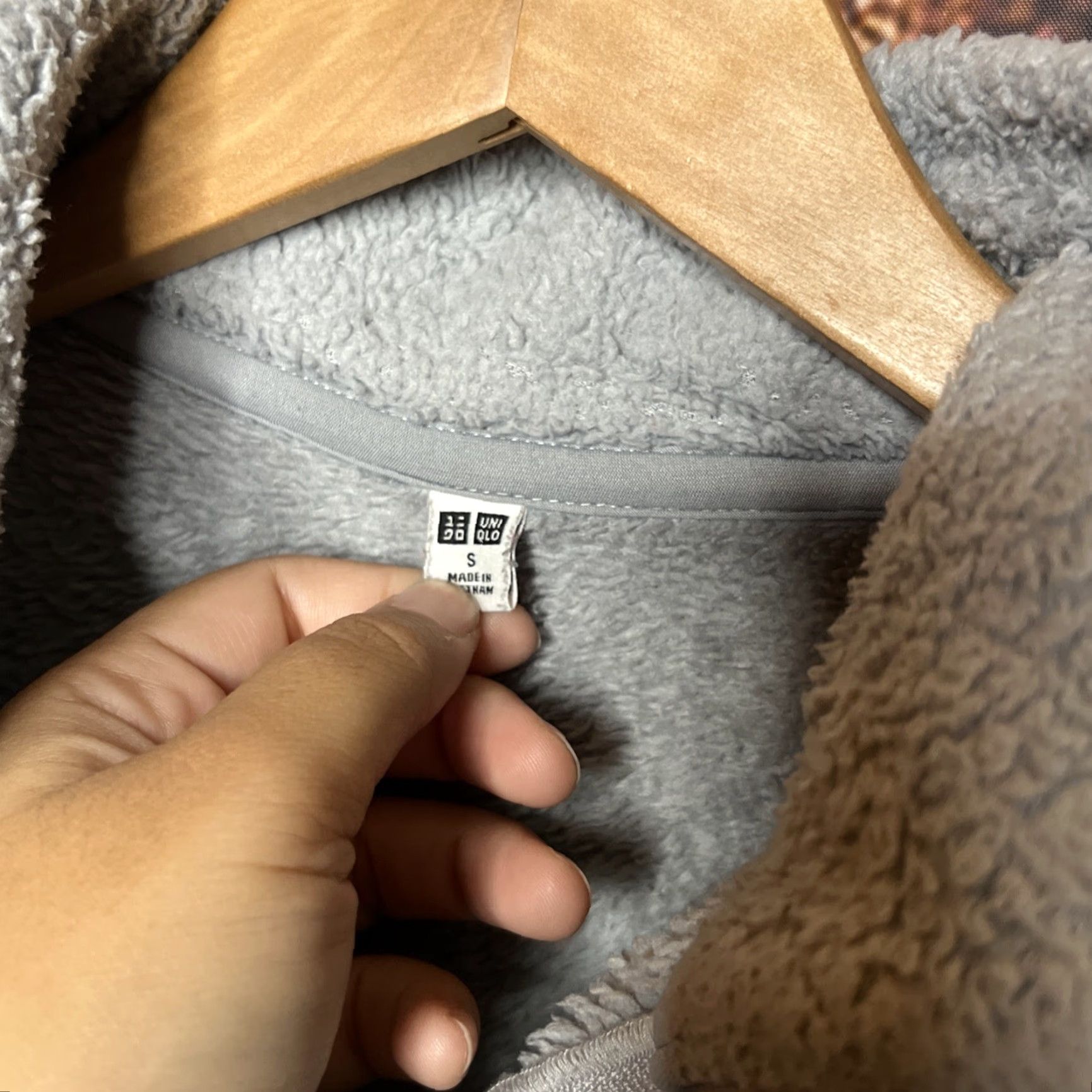 Uniqlo VINTAGE Uniqlo Jacket Womens Small Gray Deep Pile Fleece Outdoor Casual Full Zip Size S / US 4 / IT 40 - 2 Thumbnail
