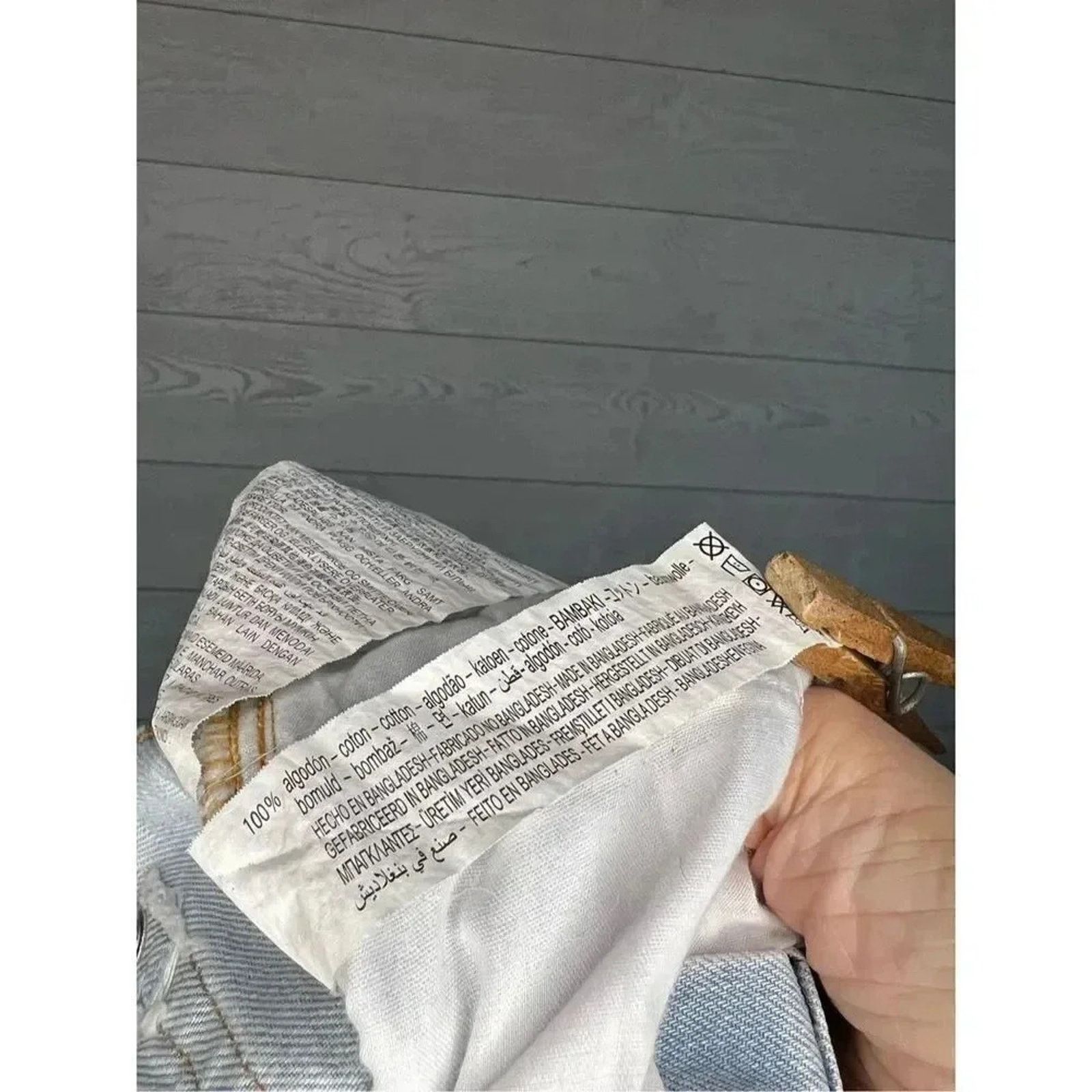 Zara ZARA high waist ripped light wash denim shorts Size 6 Size 28" / US 6 / IT 42 - 5 Thumbnail