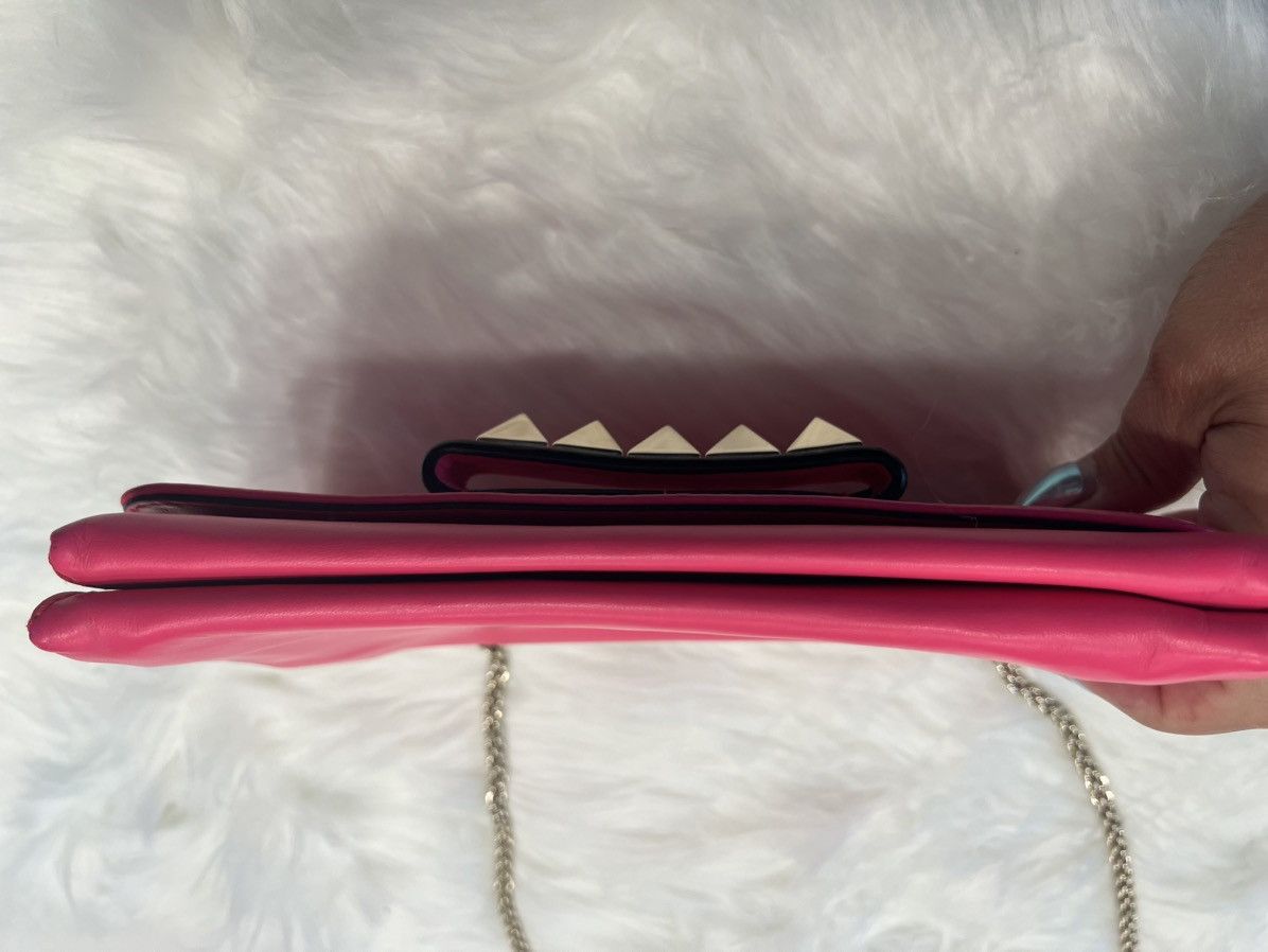 Valentino Valentino Rockstud Flap Chain Hot Pink Leather Crossbody Size ONE SIZE - 15 Thumbnail