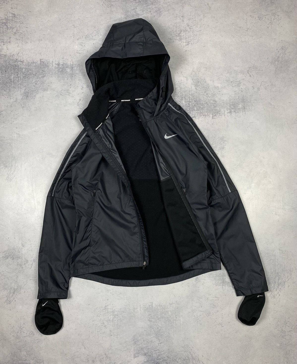 Nike Nike Running Shield Black Windbreaker Training Jacket Women Size S / US 4 / IT 40 - 15 Thumbnail