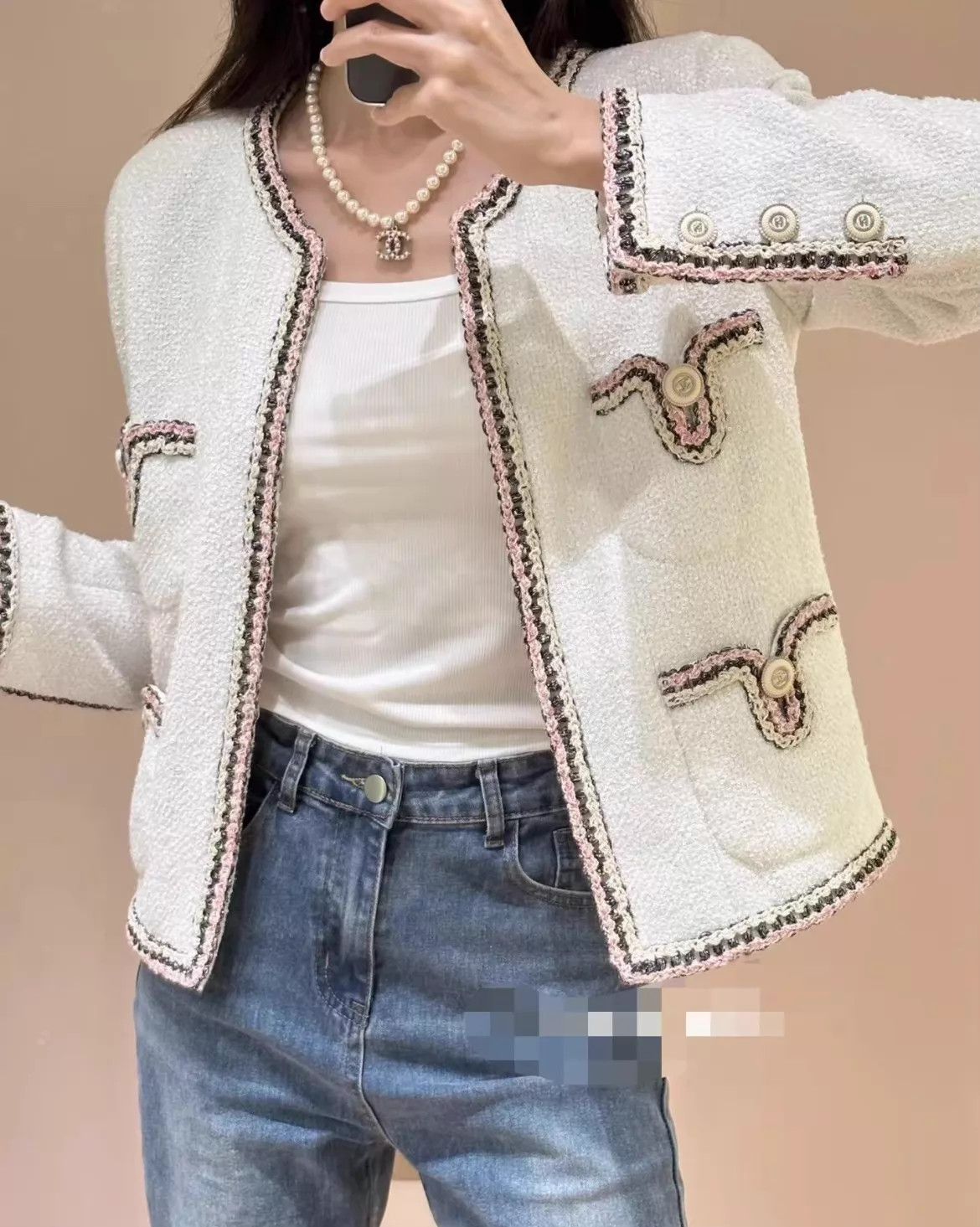 Chanel Chanel Station White Sequin 4-Pocket Color Trim Woven Jkt Size XS / US 0-2 / IT 36-38 - 1 Thumbnail