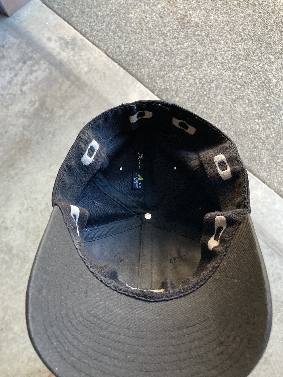 Oakley Black Y2K Oakley Hat Size ONE SIZE - 3 Thumbnail