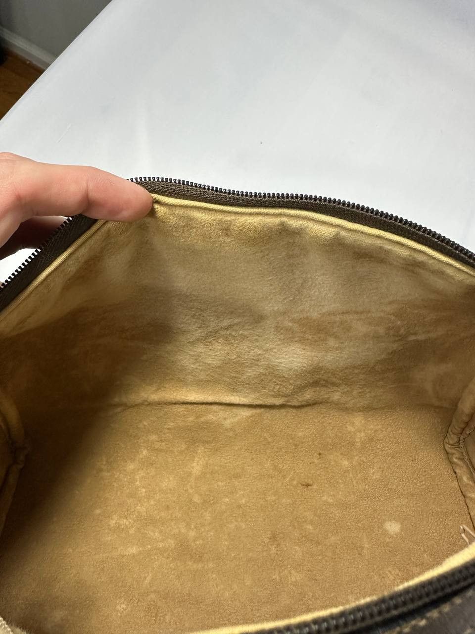 Gucci Vintage Gucci GG Supreme Web Cosmetic Bag Size ONE SIZE - 19 Thumbnail