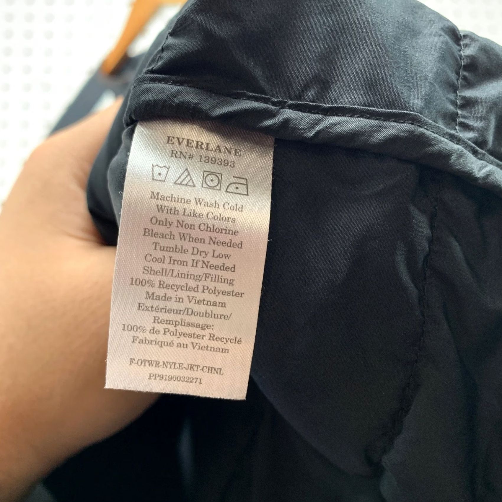 Everlane Everlane Puffer Jacket Womens 2XS Black ReNew Channeled Liner Lightweight Size XXS / US 00 / IT 34 - 6 Thumbnail