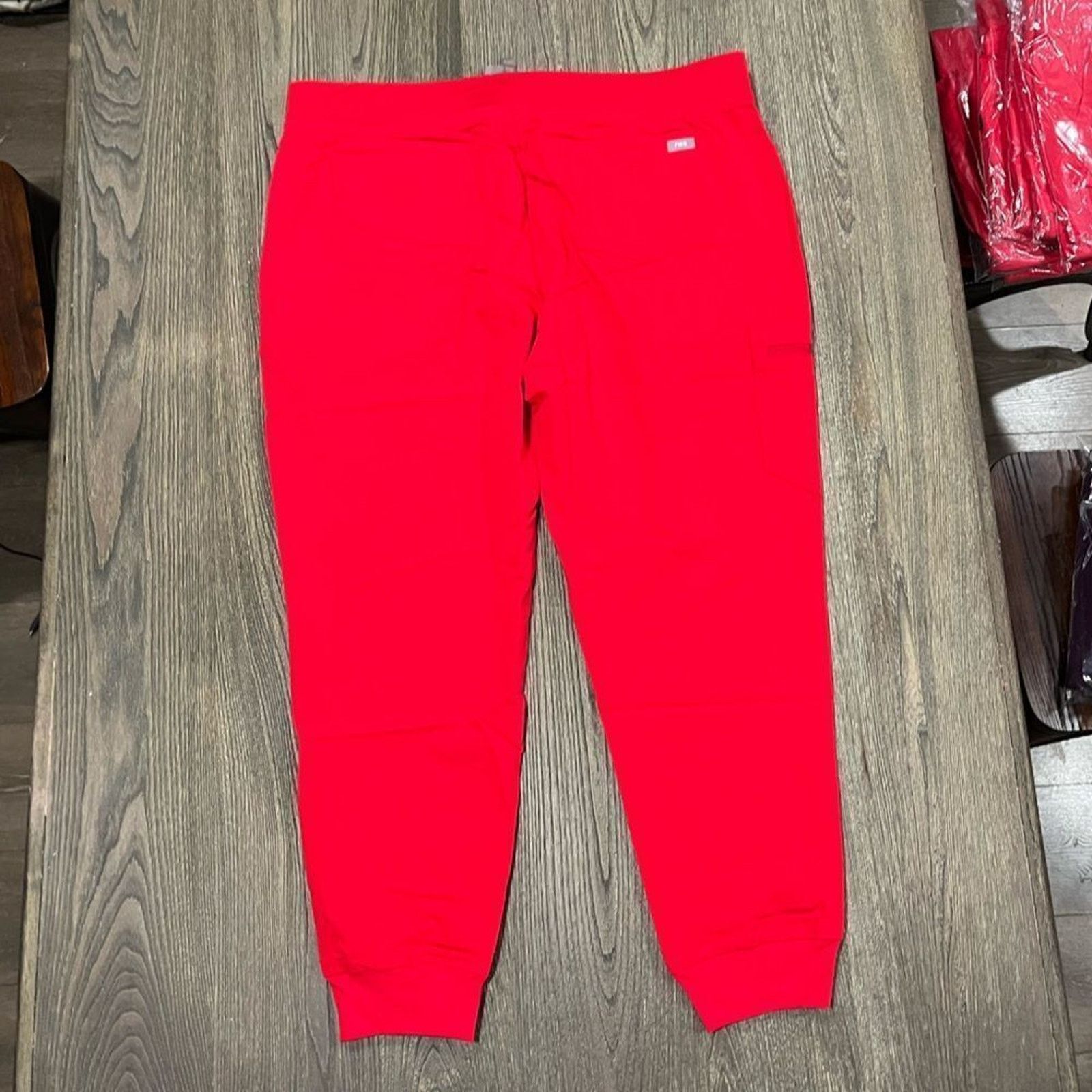 Vintage NWT Figs Zamora Jogger Scrub Pants Six Pockets Yoga Size 2XL Size 40" / US 18 - 10 Thumbnail