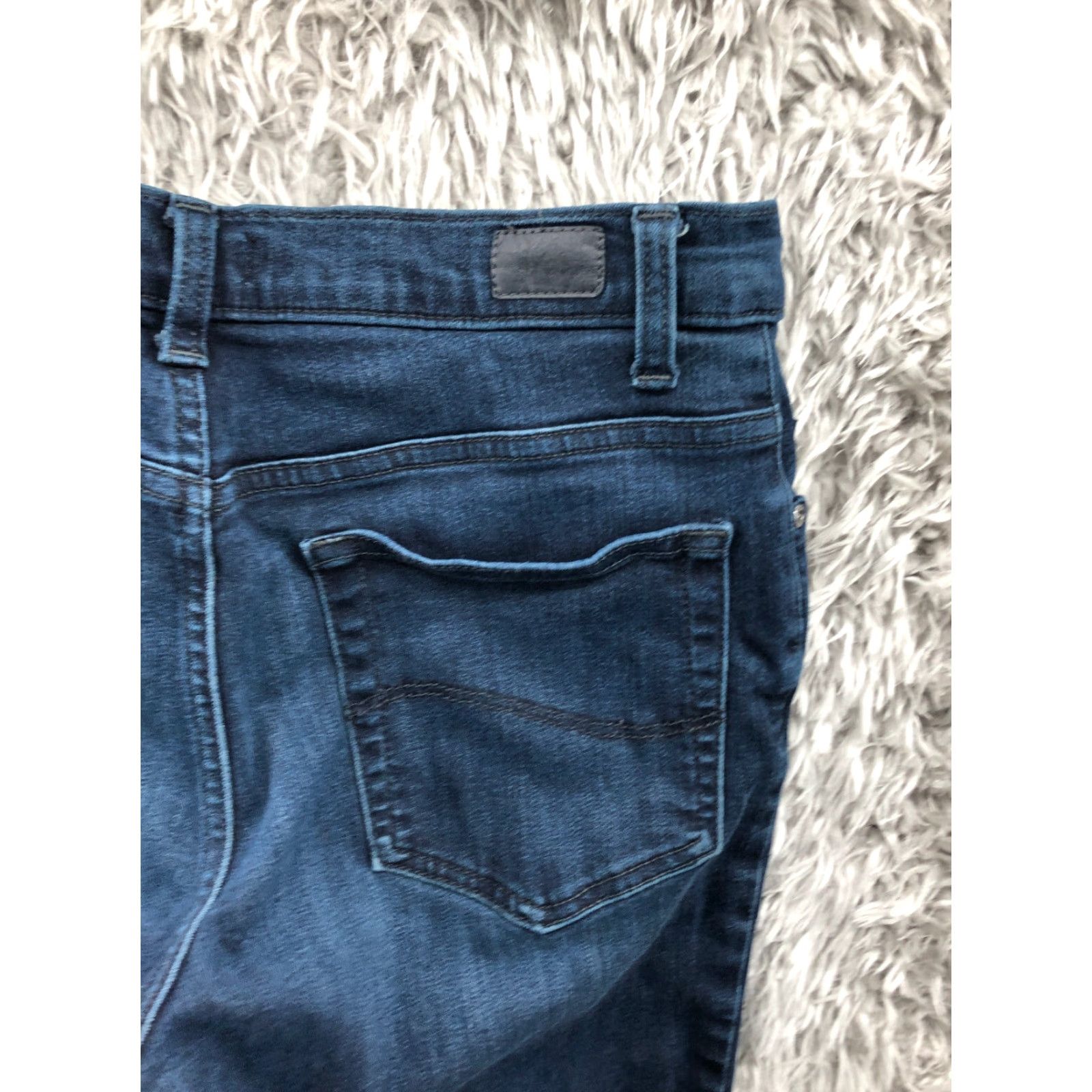 Lee Lee Jeans Womens 6 Jeans Mid Rise Dark Wash Blue Denim Straight Leg Relaxed Fit Womens Lee Jeans Size 28" / US 6 / IT 42 - 6 Thumbnail