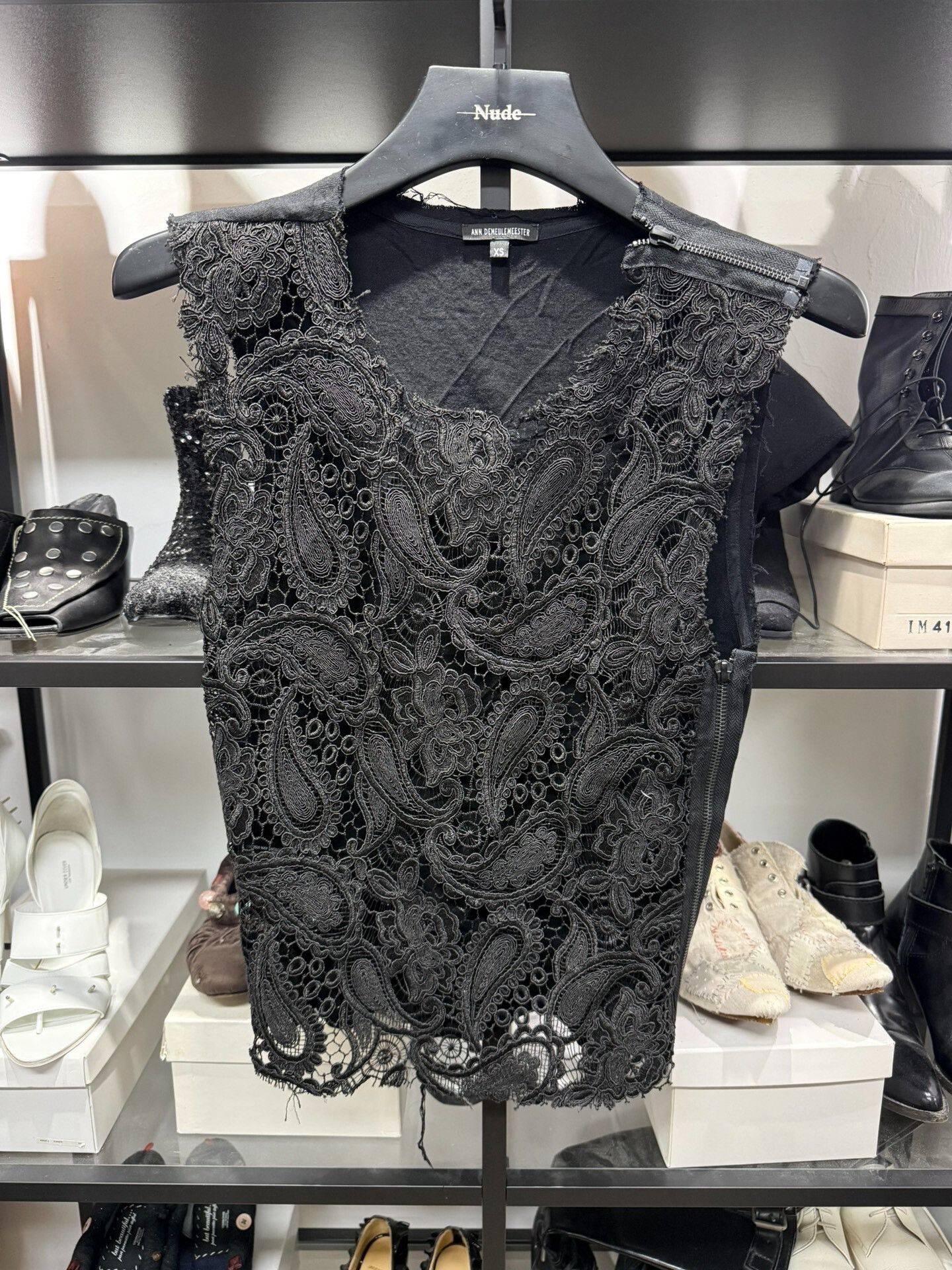 Ann Demeulemeester Ann Demeulemeester Lace Vest XS Size XS / US 0-2 / IT 36-38 - 1 Thumbnail