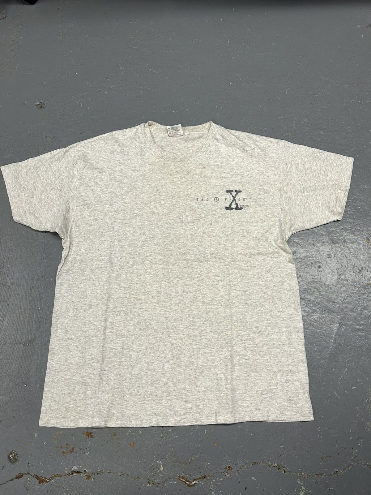 Vintage Crazy Vintage 90s Essential Grey X Files Graphic Tee Shirt Size US L / EU 52-54 / 3 - 1 Thumbnail