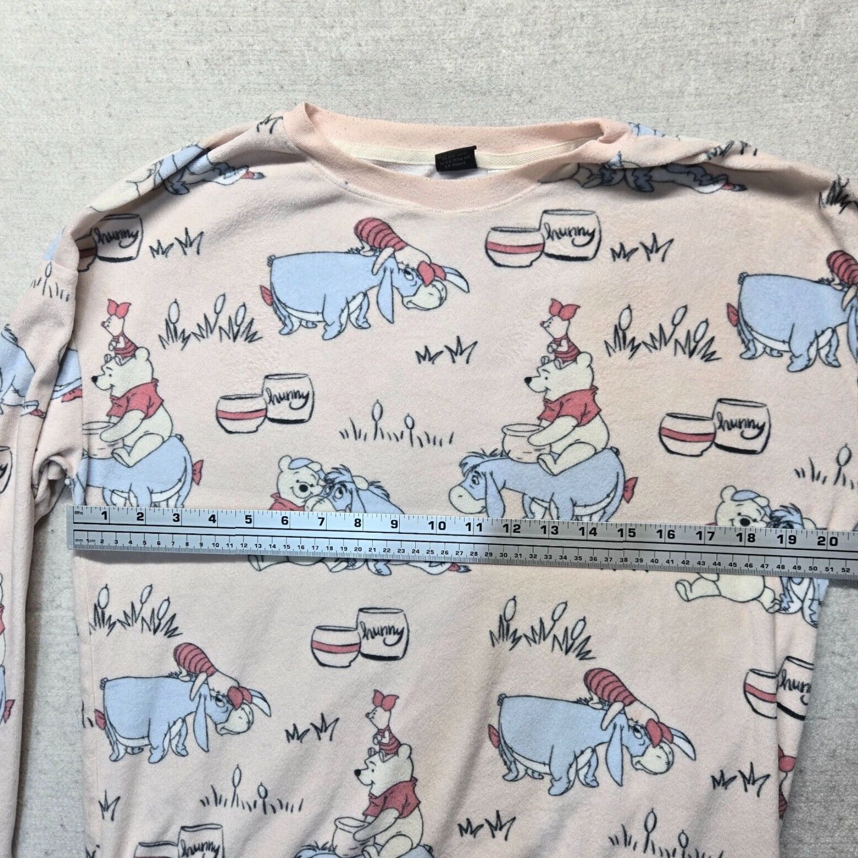Disney Disney Pooh Eeyore All-Over Print Pink Fleece Pullover Sweater Women’s M Pink Sweater Womens Size M / US 6-8 / IT 42-44 - 4 Thumbnail