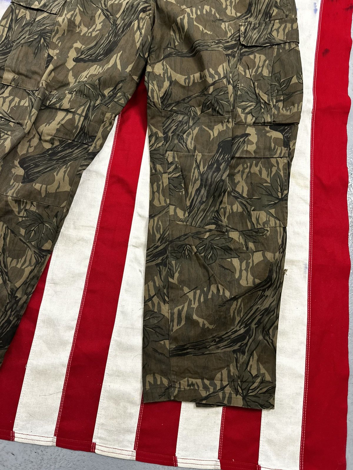 Other Vintage Camo Cargo Pants M Size US 31 - 5 Thumbnail
