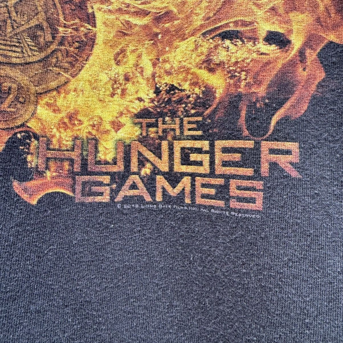Vintage The hunger game movie tee Size US L / EU 52-54 / 3 - 3 Thumbnail