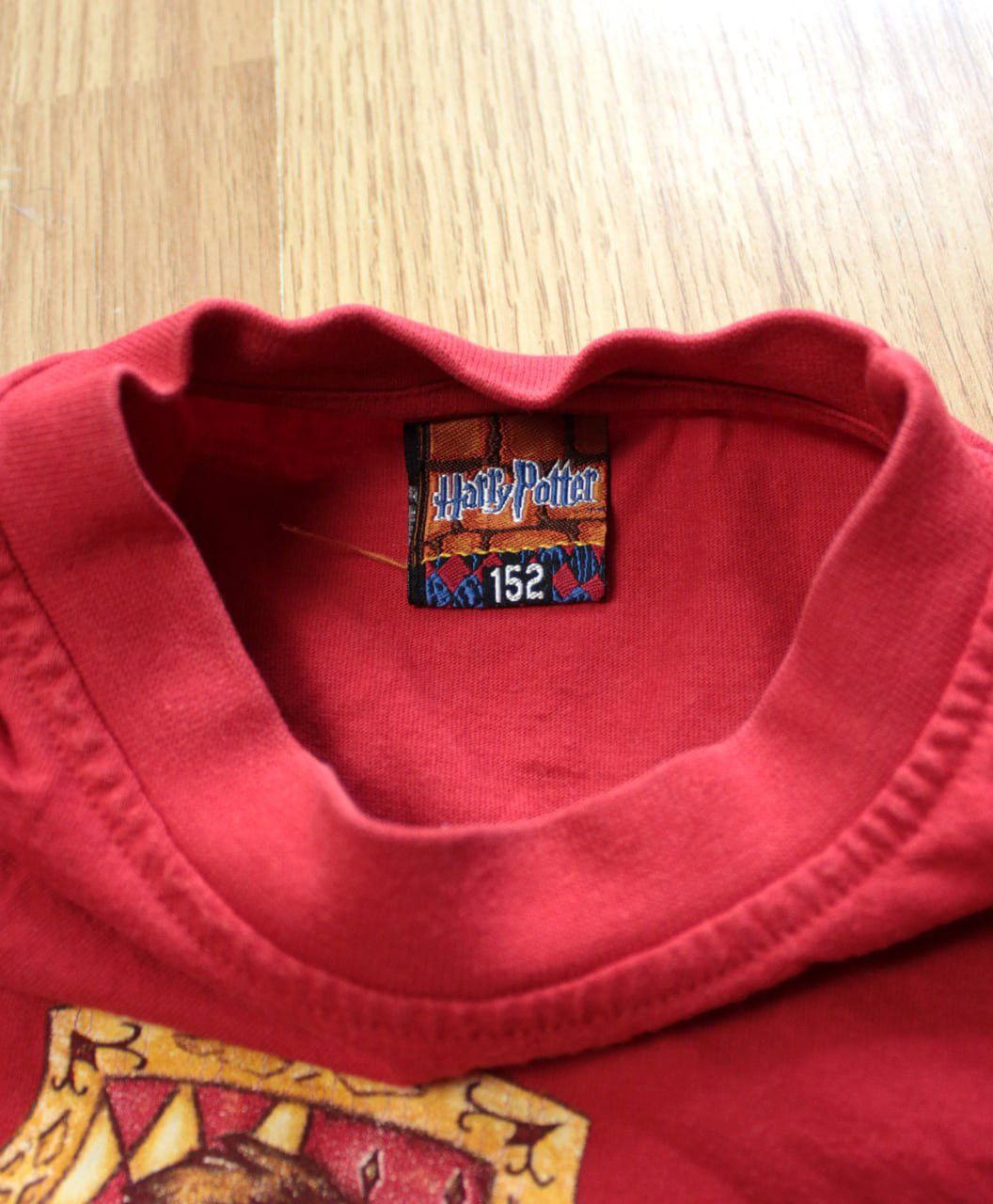 Warner Bros 🔥 2001 Harry Potter Gryffindor Hogwarts School RARE T Shirt Size US XS / EU 42 / 0 - 4 Thumbnail