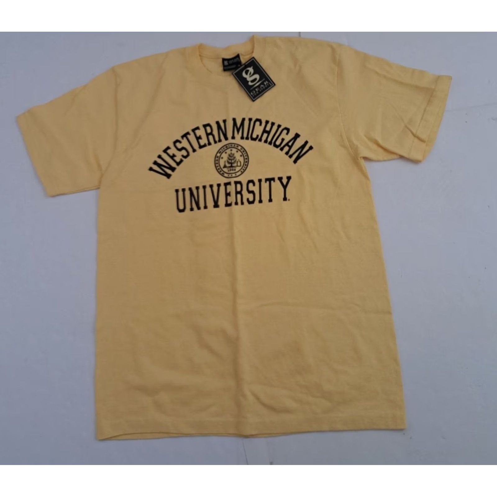 Vintage VINTAGE GEAR FOR SPORTS Shirt M yellowish Western Michigan Bronco NWT Size US M / EU 48-50 / 2 - 4 Thumbnail