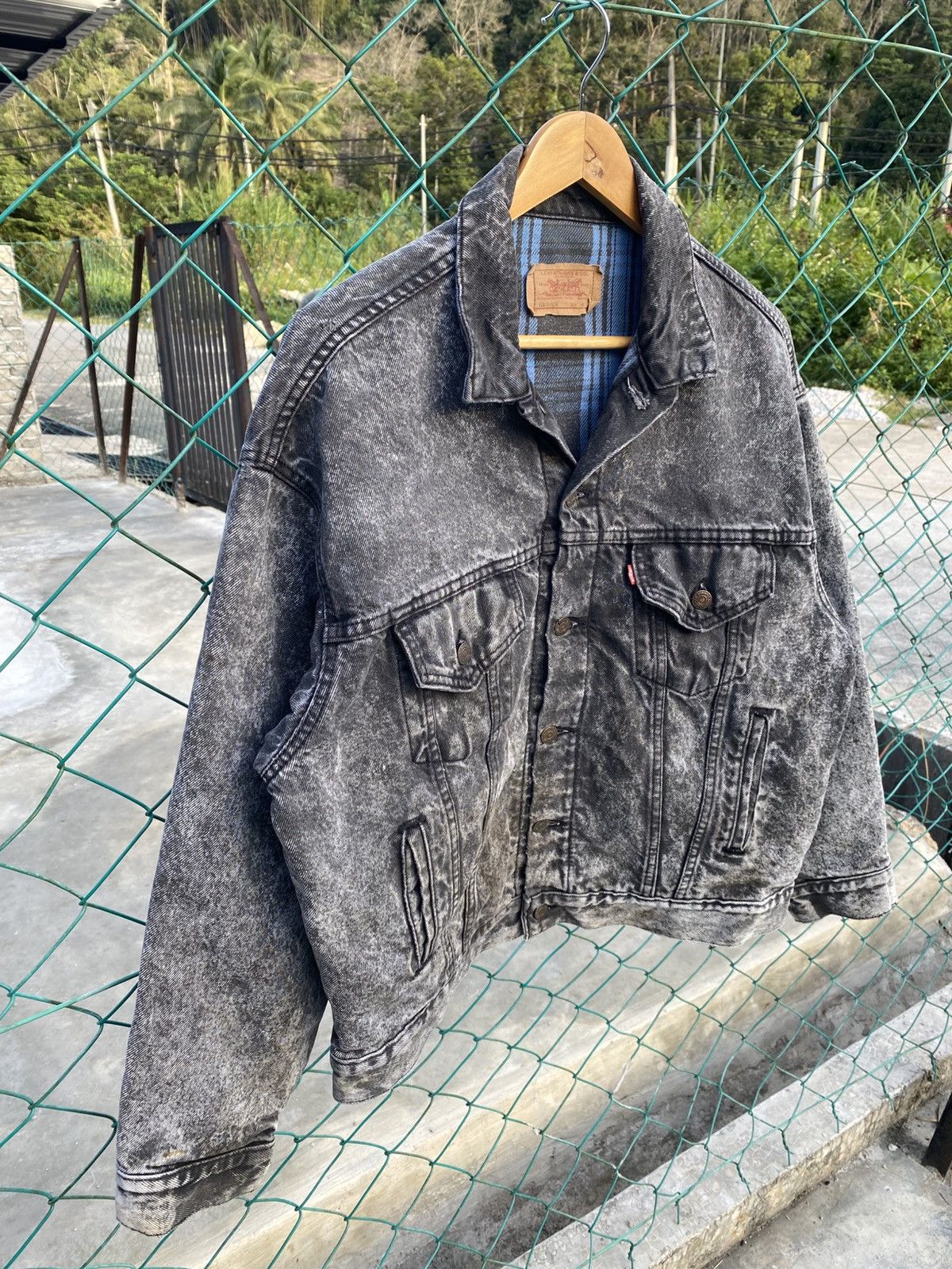 Levi's Vintage Levi’s galactic wash baggy trucker jacket Size US L / EU 52-54 / 3 - 4 Thumbnail