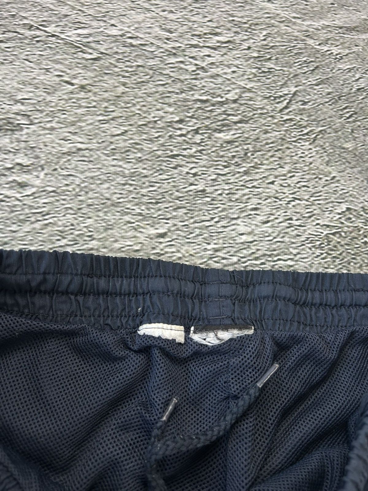 Adidas × Vintage Adidas Munster Rugby vintage nylon track pants navy baggy Size US 32 / EU 48 - 5 Thumbnail