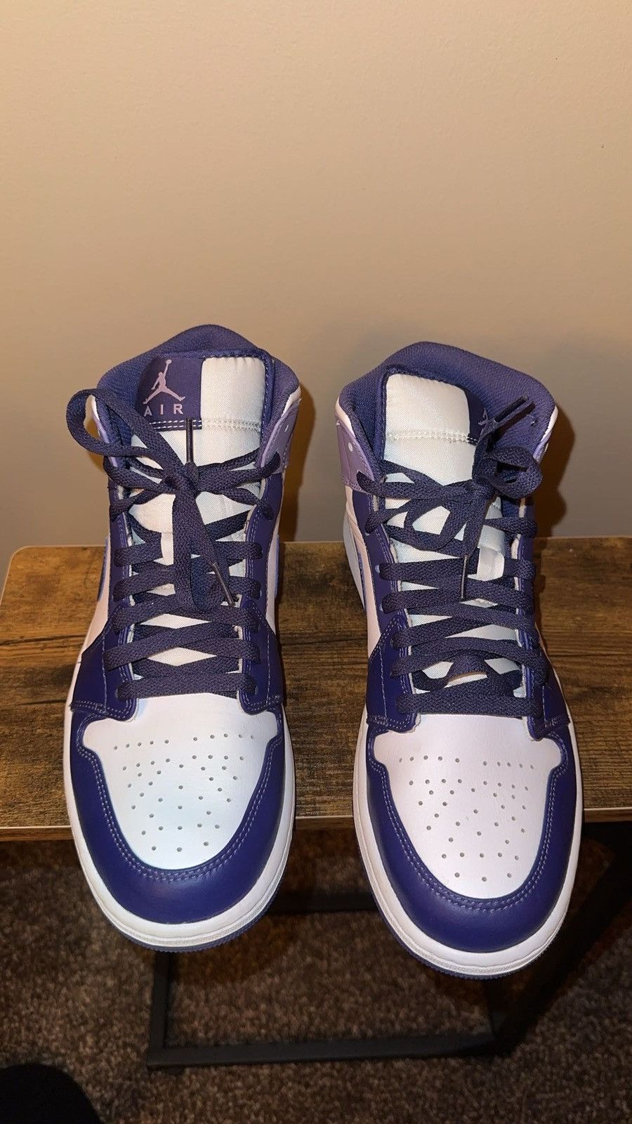 Nike Air Jordan 1 Mid Size US 11 / EU 44 - 5 Thumbnail