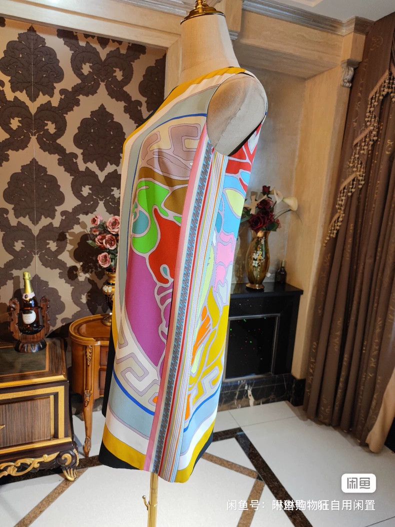 Versace Versace Medusa rainbow logo dress Size M / US 6-8 / IT 42-44 - 4 Thumbnail