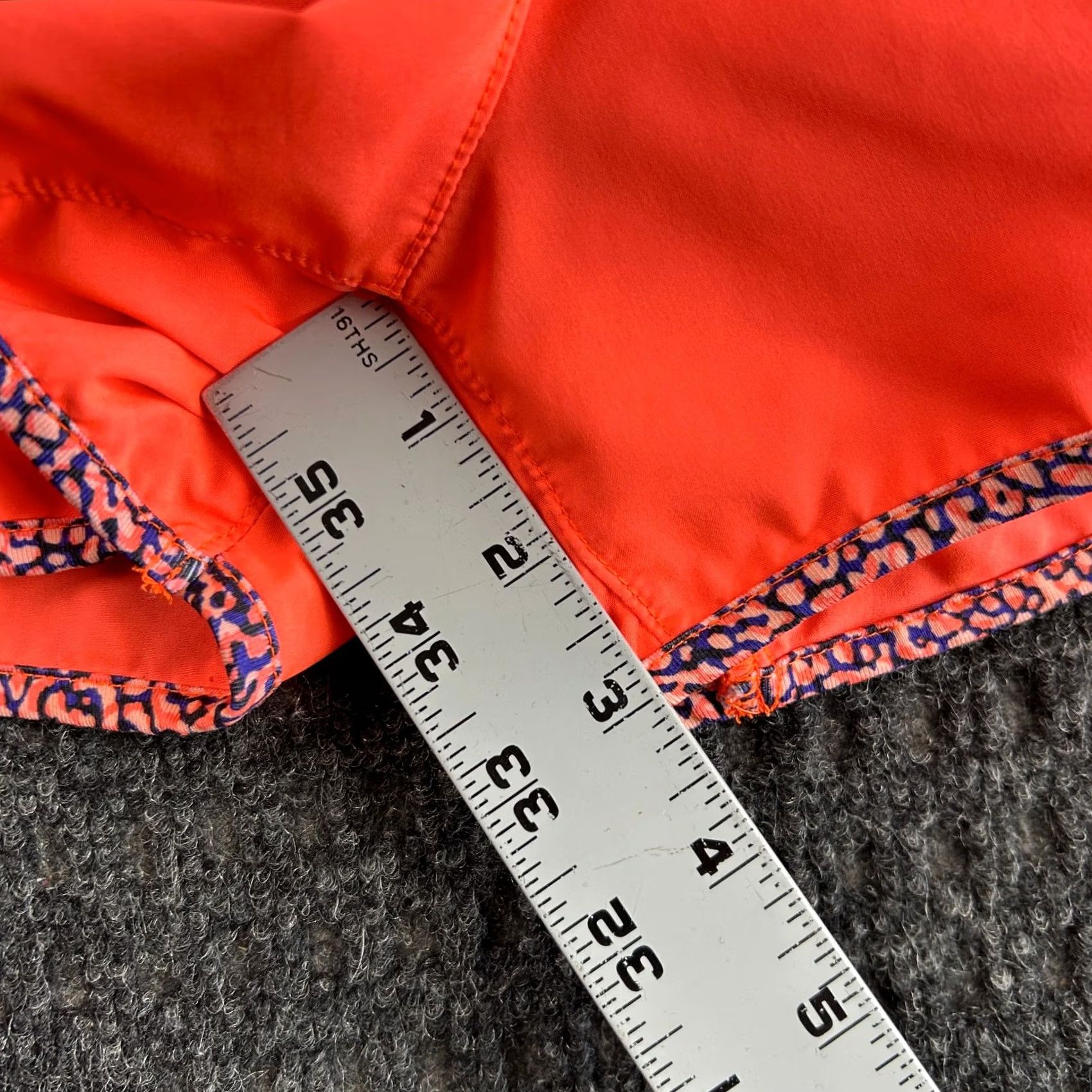 Nike Nike Womens Running Shorts Dri Fit M Orange Leopard Print Built in Brief REMOVED Size 32" / US 10 / IT 46 - 3 Thumbnail