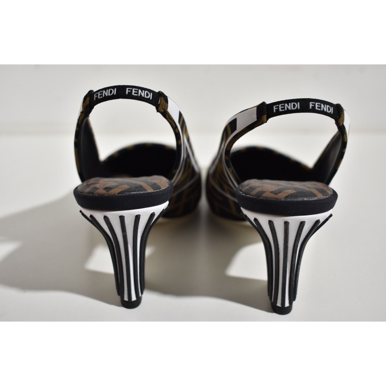 Fendi Freedom FF Logo Square Toe Slingback Heel Pump 39.5 Size US 9.5 / IT 39.5 - 9 Thumbnail