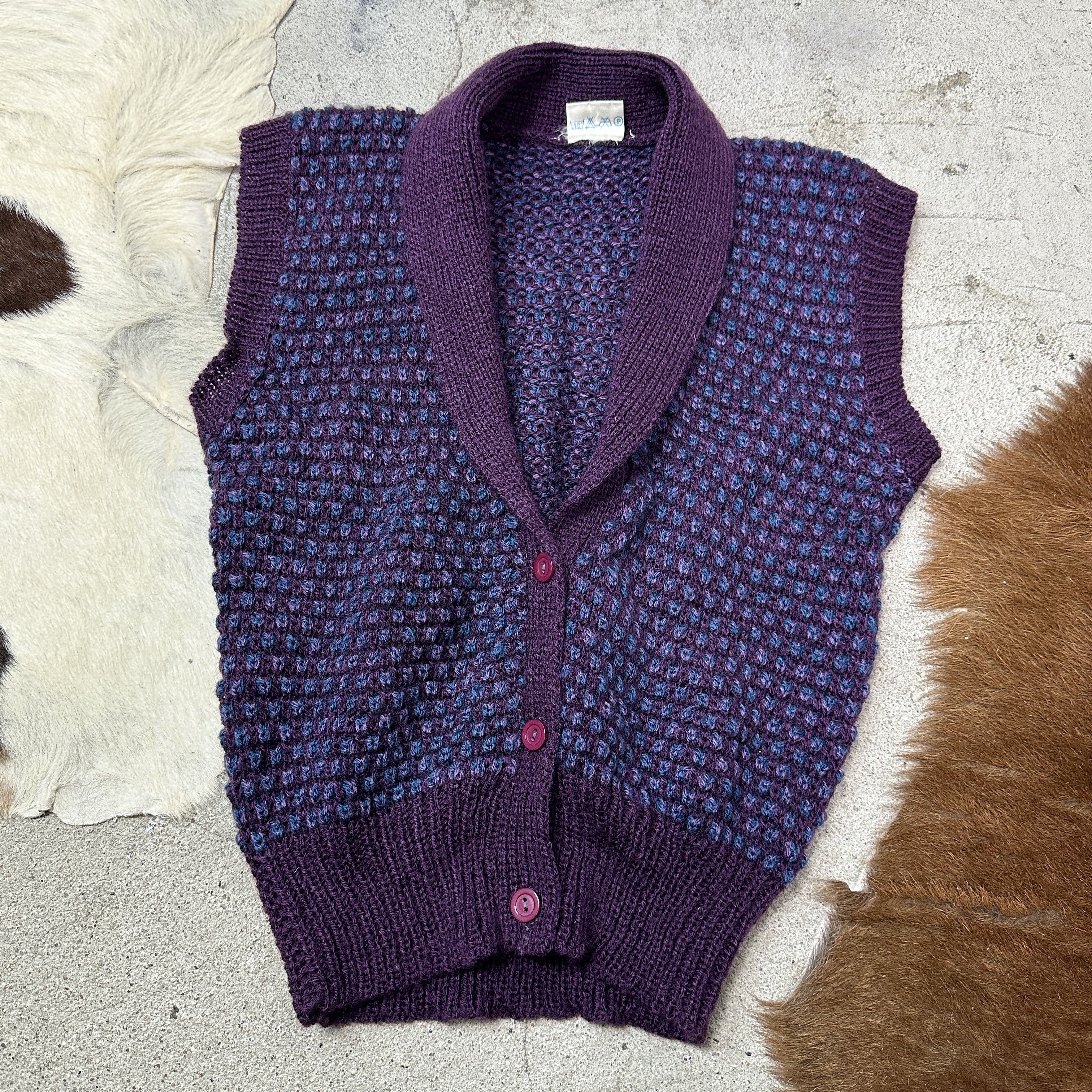 Vintage Vintage Old School Buttoned Sweater Vest 90s Size M / US 6-8 / IT 42-44 - 2 Thumbnail