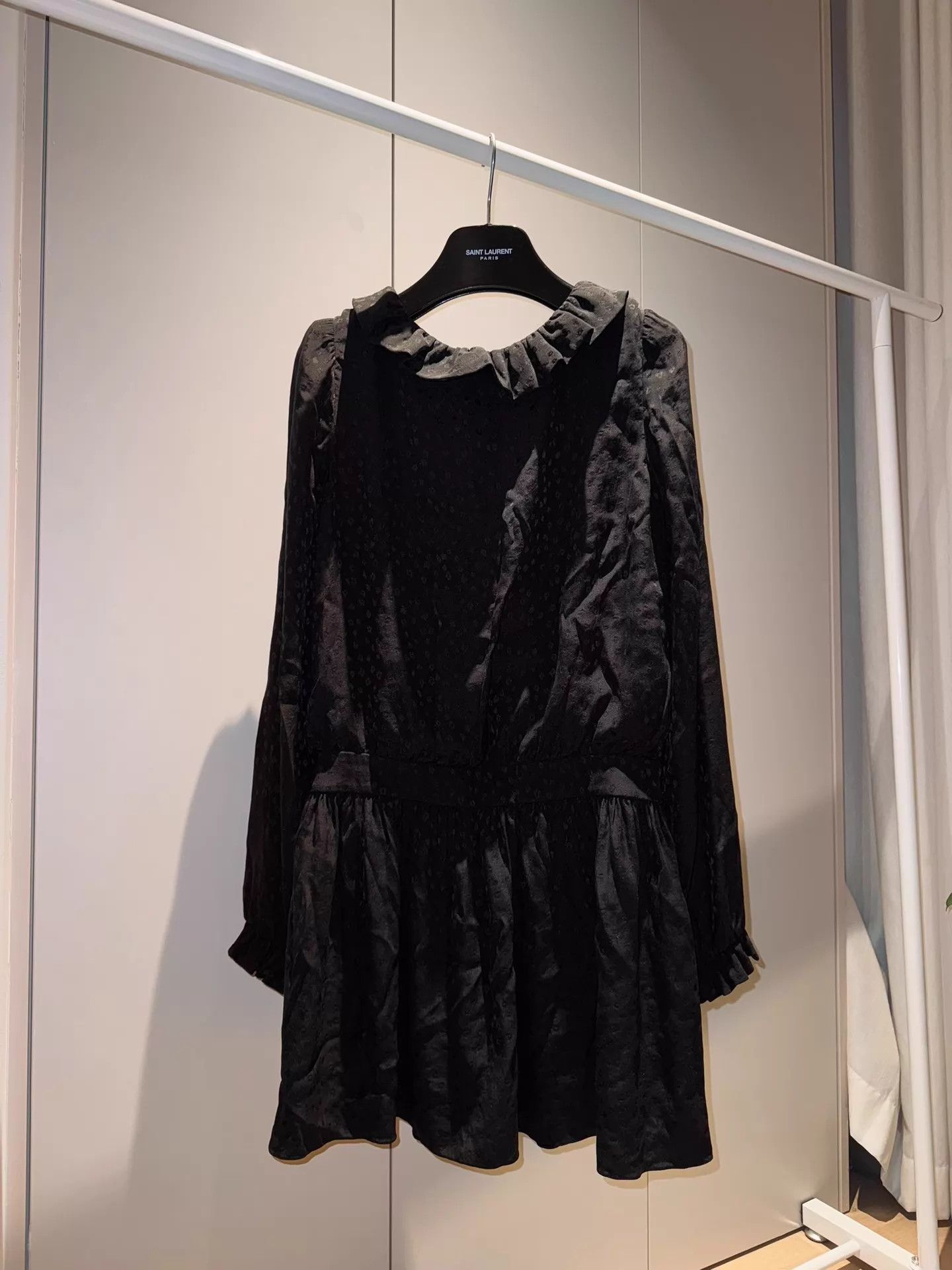 Saint Laurent Paris Saint Laurent 18SS Backless Ruffled Collar Silk Dress 38 Size XS / US 0-2 / IT 36-38 - 1 Thumbnail