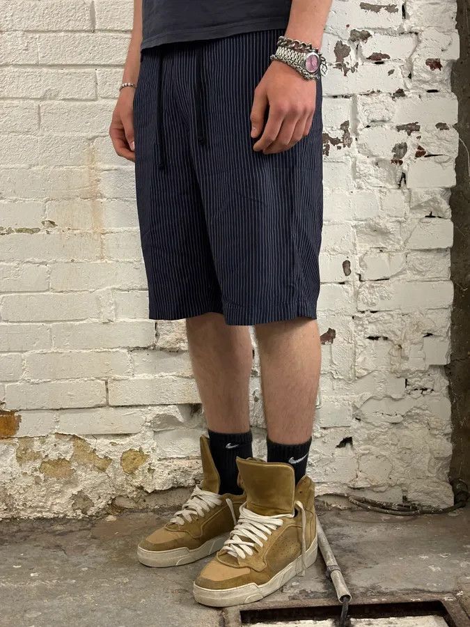 Dries Van Noten Dries Van Noten Navy Acetate Viscose Pinstripe Shorts Size US 30 / EU 46 - 3 Thumbnail