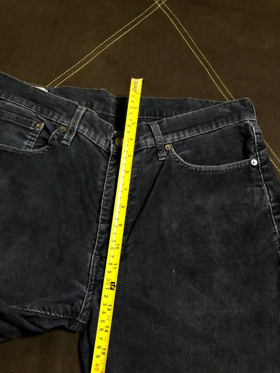 Levi's VINTAGE Levis 514 Pants Mens Corduroy Slim fit pants Size US 36 / EU 52 - 12 Thumbnail