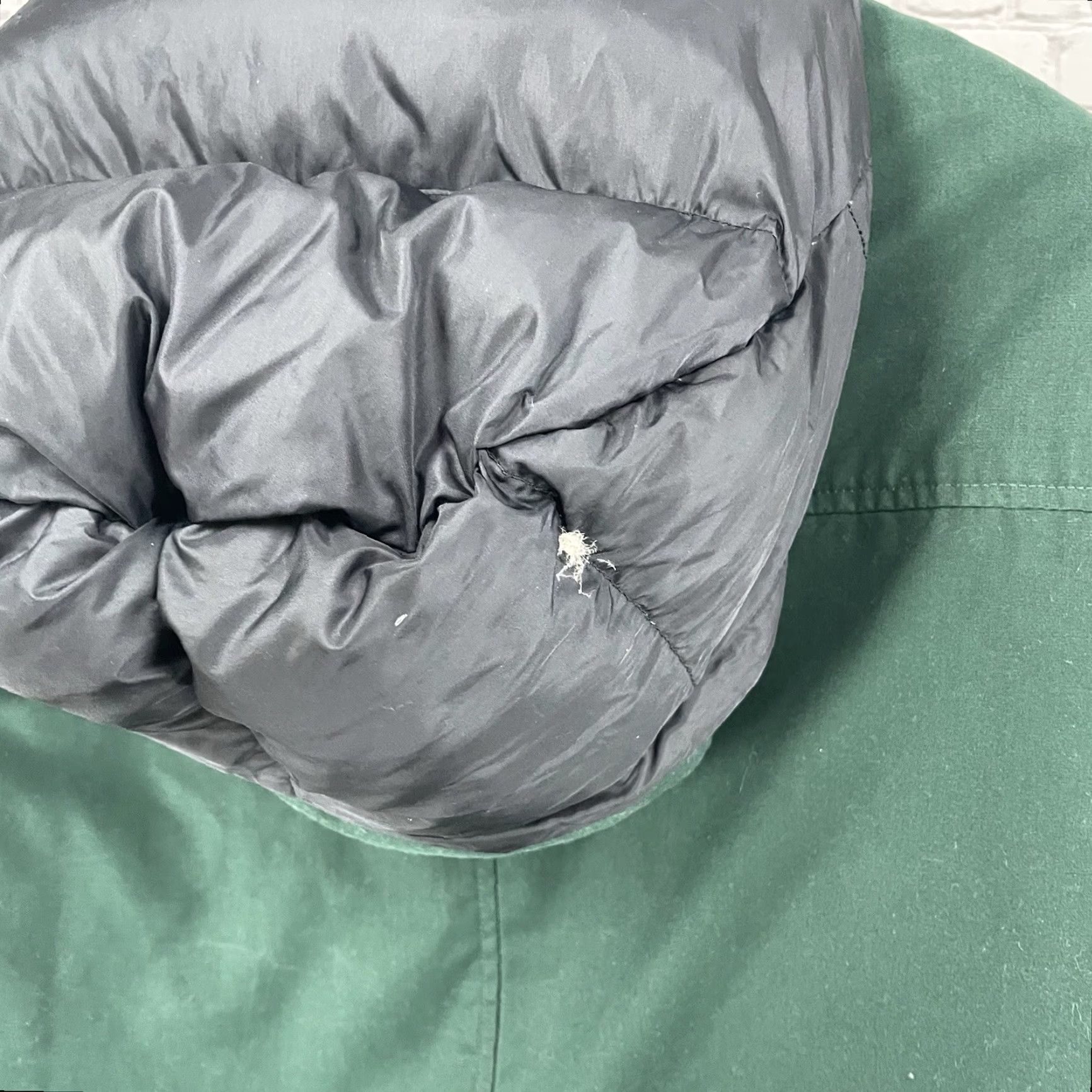 Eddie Bauer Eddie Bauer Coat Mens M Green Down Filled Removable Hood Zip Puffer Jacket Regular Size Medium Size US M / EU 48-50 / 2 - 4 Thumbnail