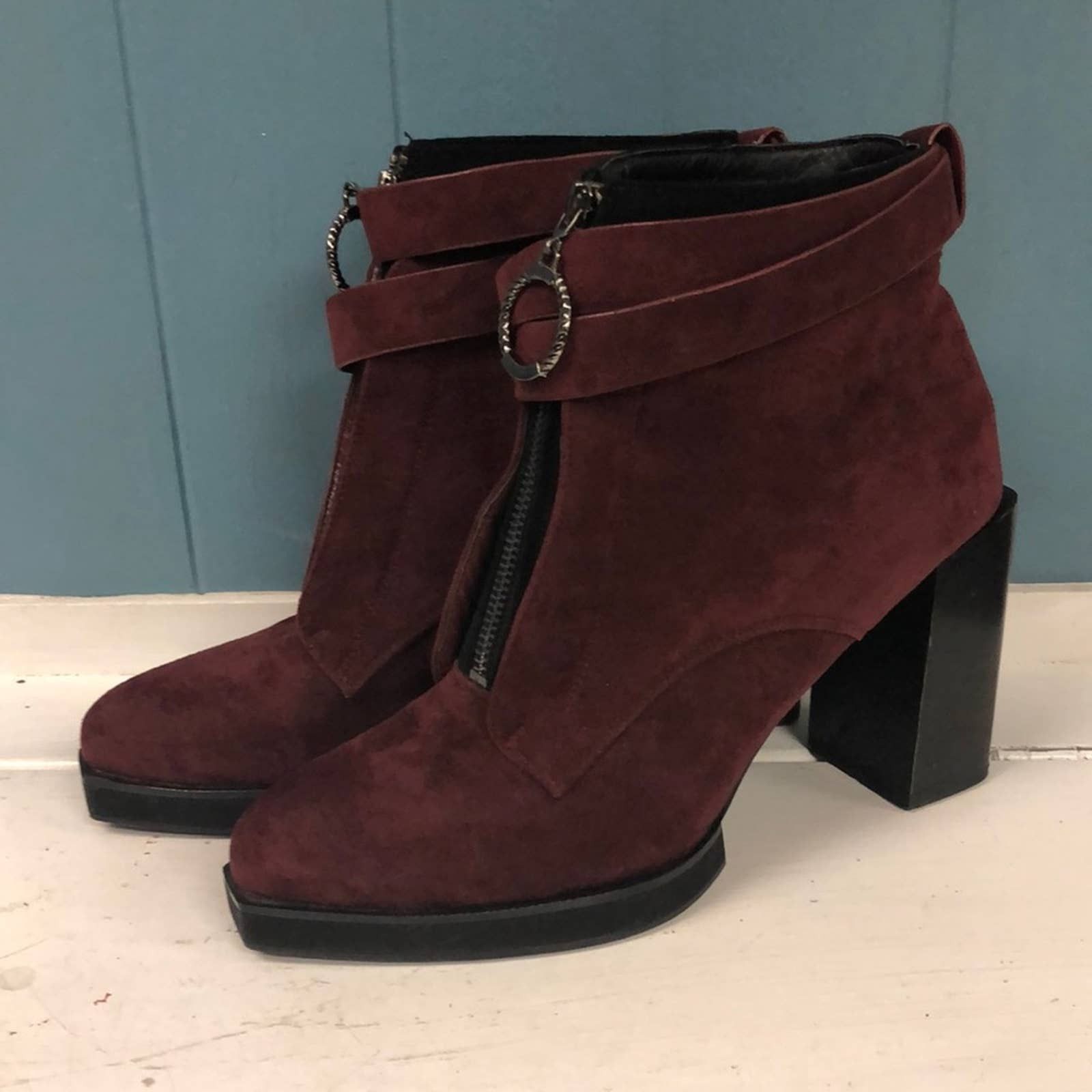 Odetina zip up boots square heel size 10 EUR 40 ankle straps
