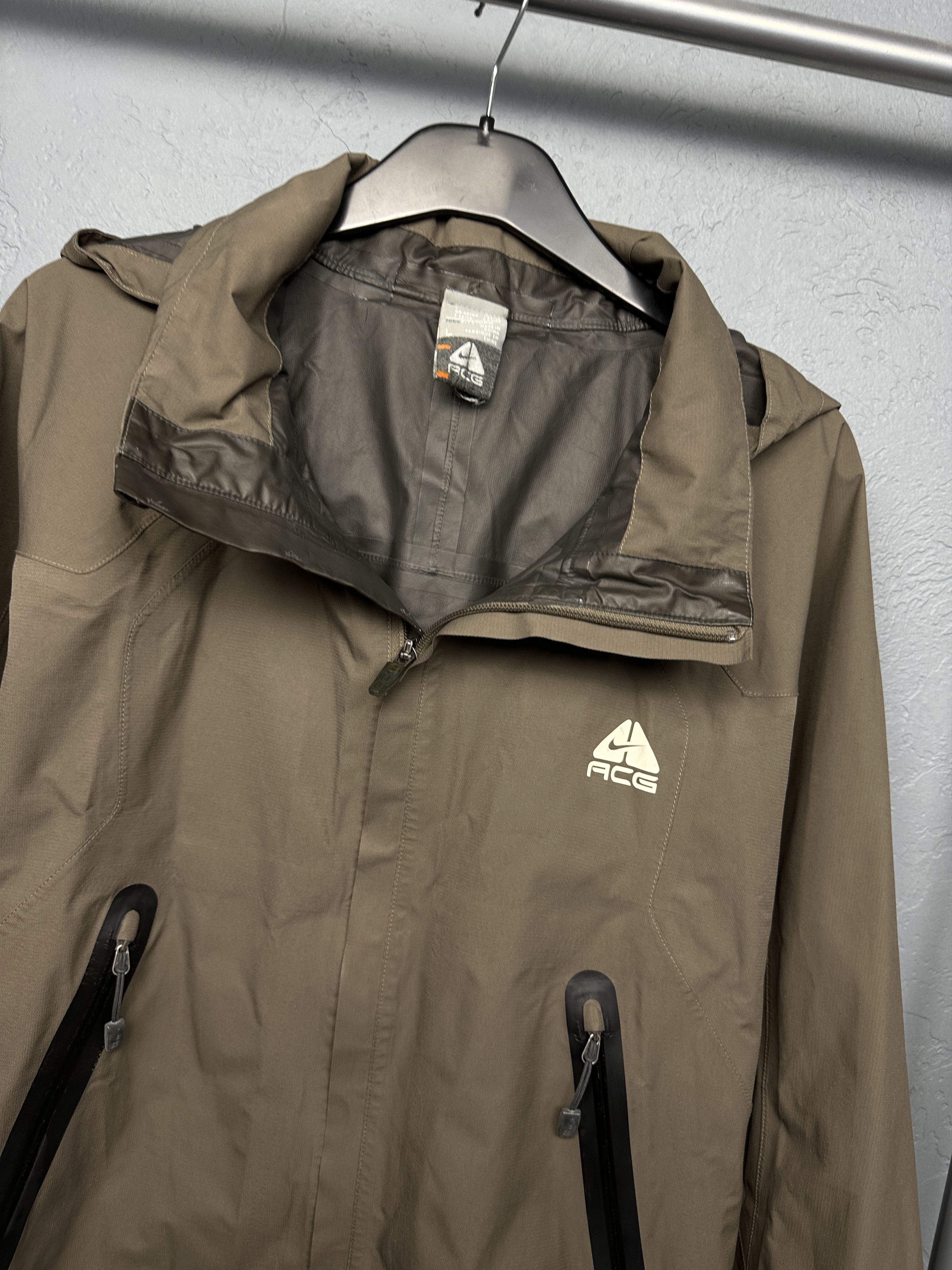 Nike ACG Nike ACG Gore-Tex Mens Windbreaker Jacket Size US L / EU 52-54 / 3 - 2 Thumbnail