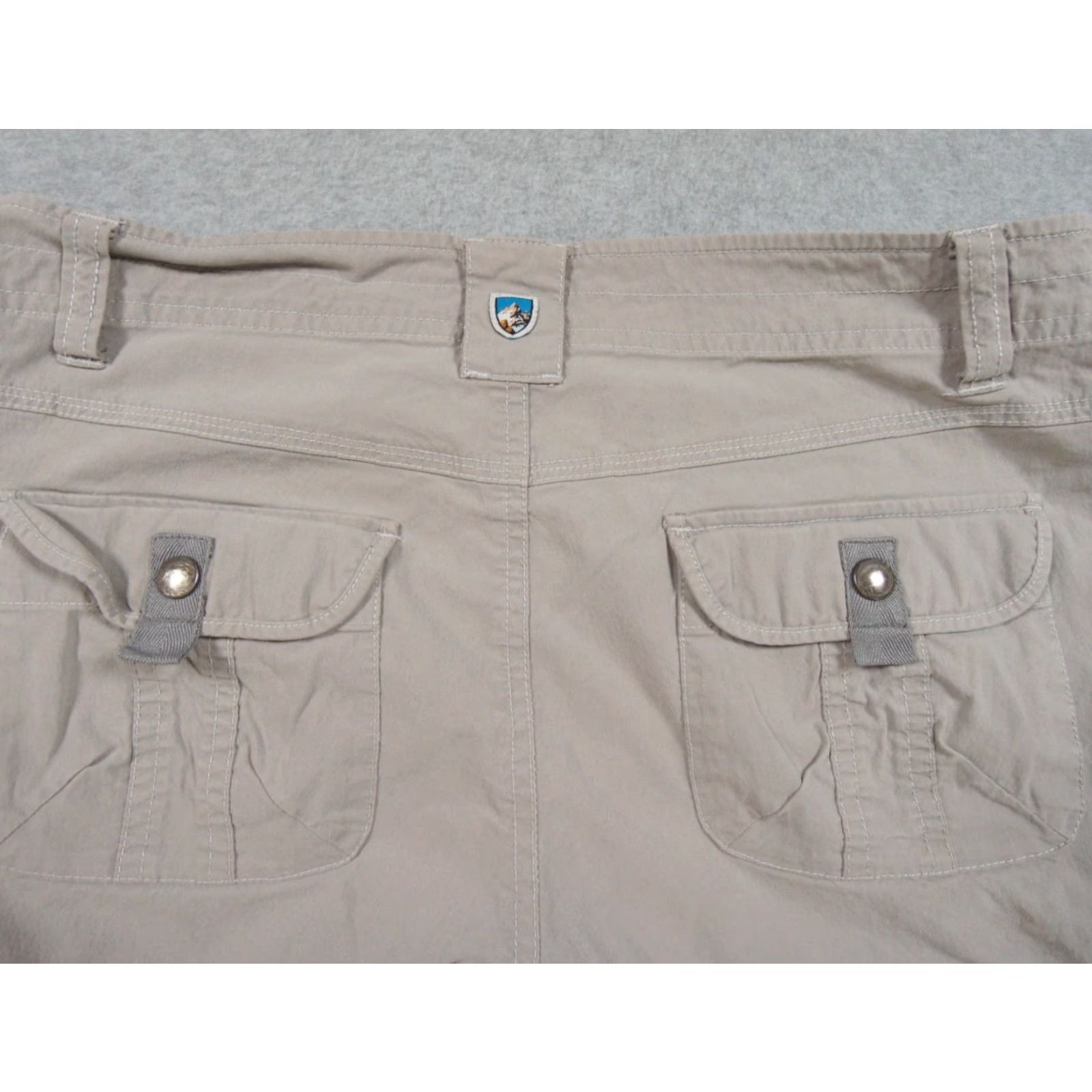 Vintage Kuhl Cargo Shorts Womens 6 Beige Khaki Outdoor Travel Hike Camp Casual Pockets Womens Size 28" / US 6 / IT 42 - 5 Thumbnail