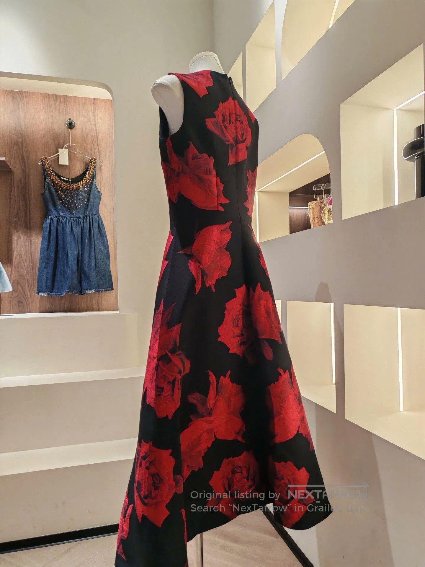 Alexander McQueen McQueen Rose Show Silk Dress. Size M / US 6-8 / IT 42-44 - 6 Thumbnail