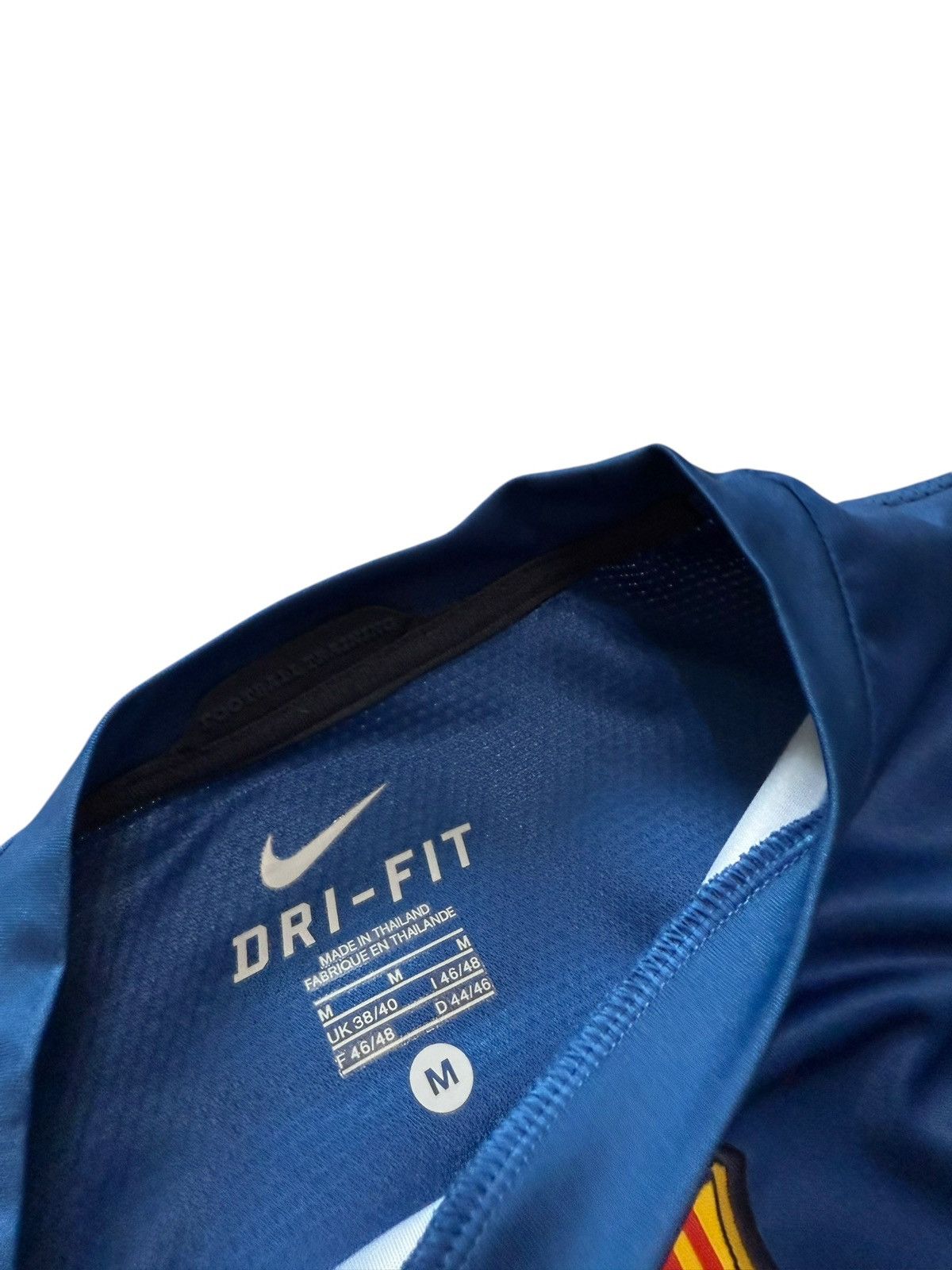 Other FC Barcelona pregame/training jersey Size US M / EU 48-50 / 2 - 3 Thumbnail