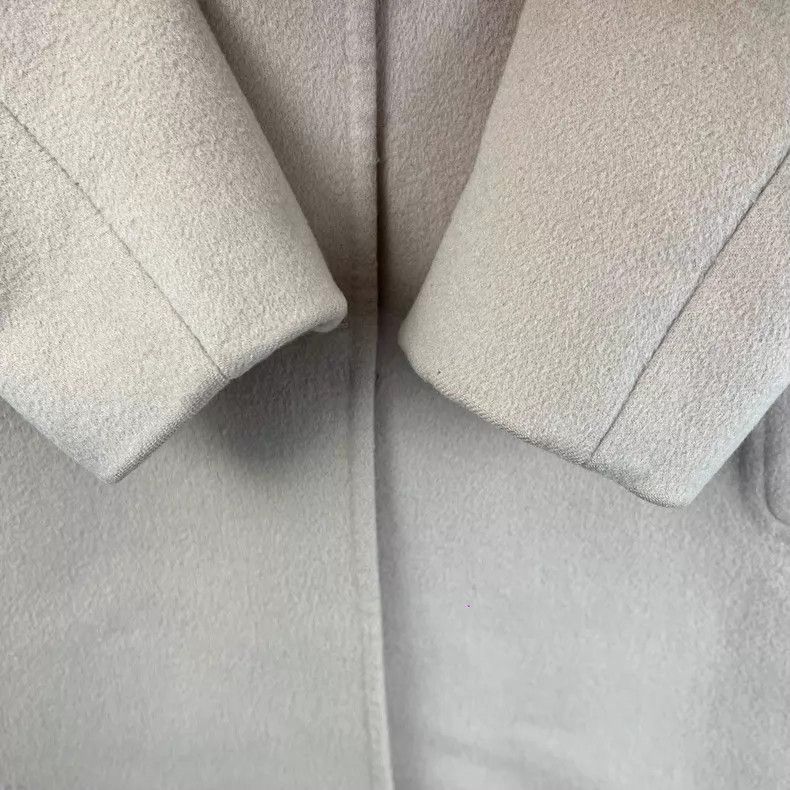 Versace Versace Pink rivets decorate the woolen coat Size M / US 6-8 / IT 42-44 - 6 Thumbnail