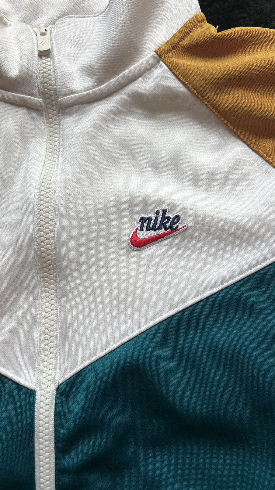 Nike Nike Jacket Windbreaker sportswear vintage look Size small Size US S / EU 44-46 / 1 - 5 Thumbnail