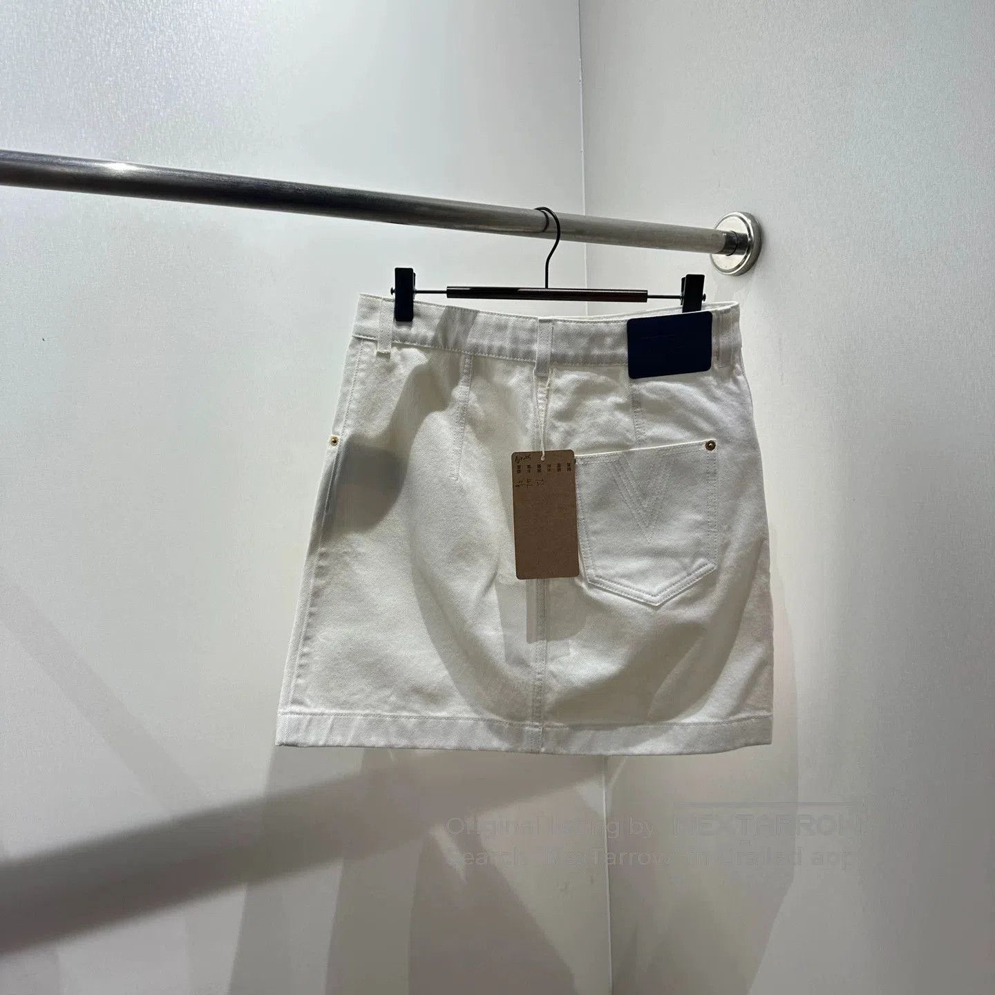 Louis Vuitton Louis Vuitton Monogram Pocket Denim Skirt. Size 35" - 2 Thumbnail